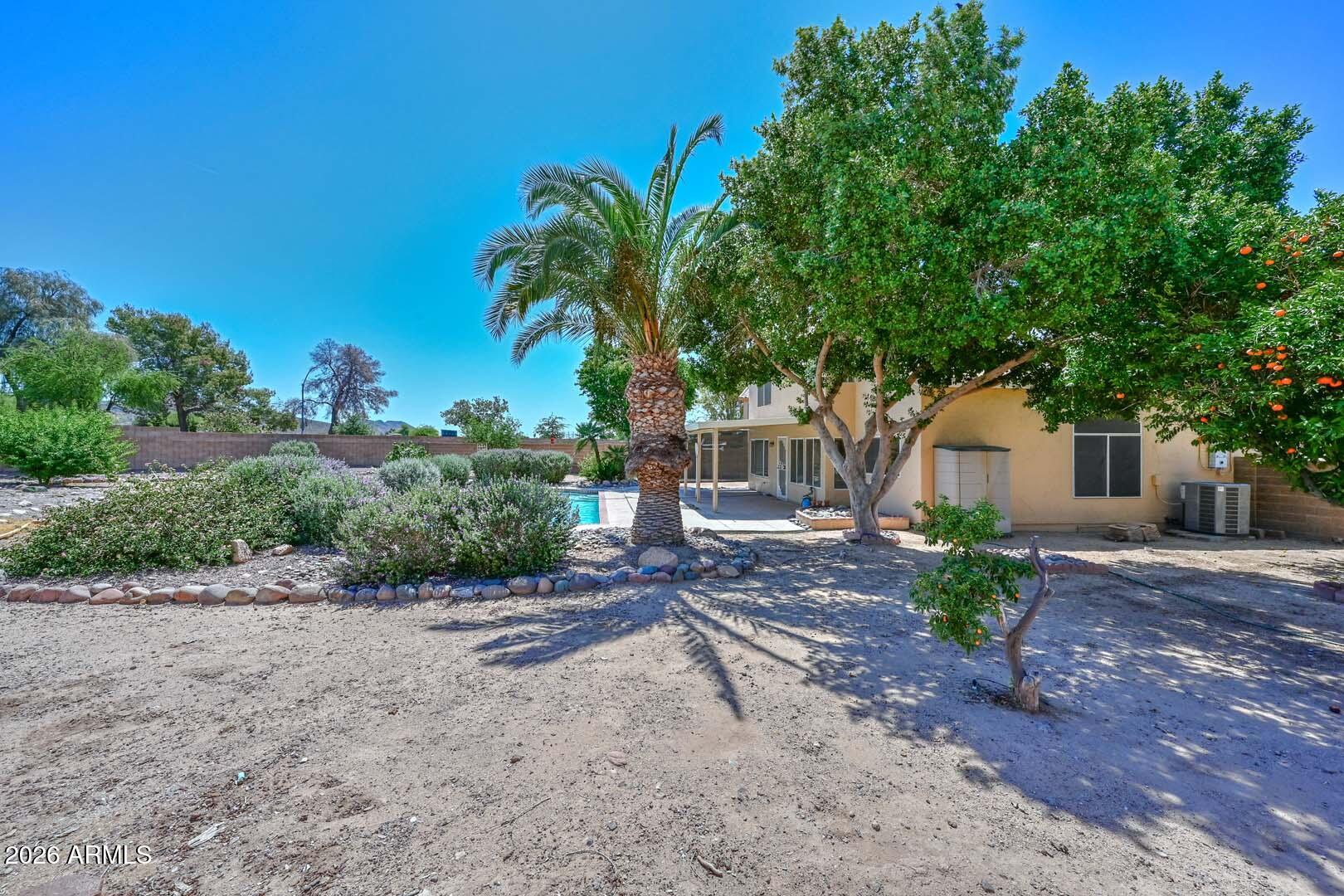 7110 W VIA DE LUNA Drive