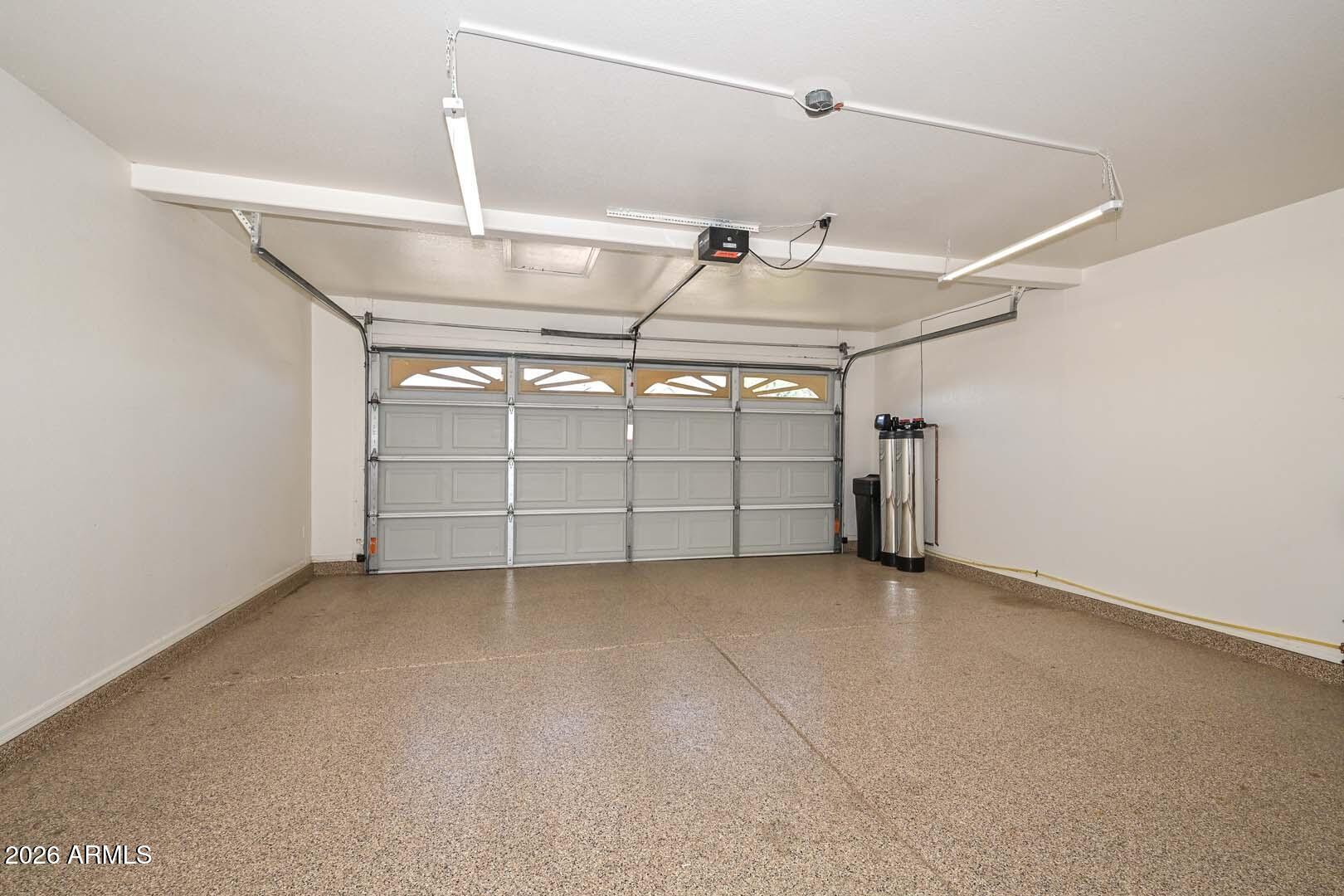 7110 W VIA DE LUNA Drive