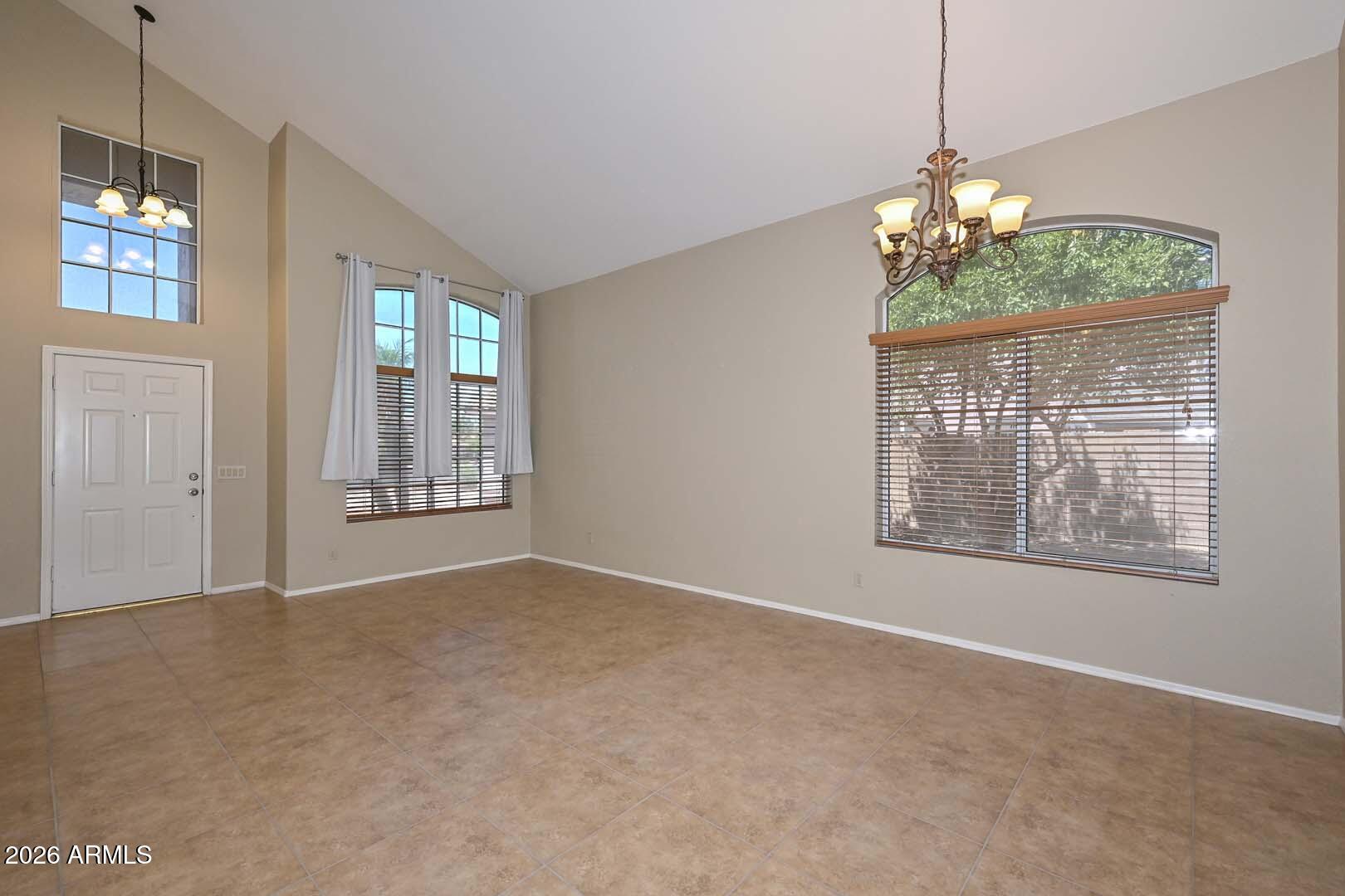 7110 W VIA DE LUNA Drive