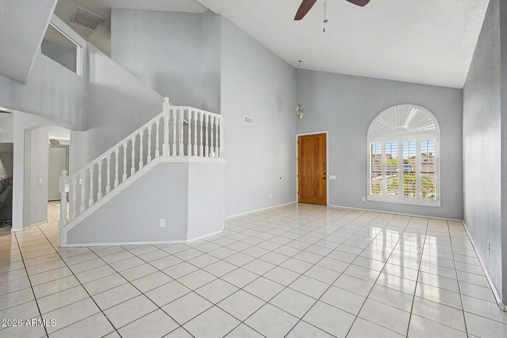 1737 E SAMUEL Drive