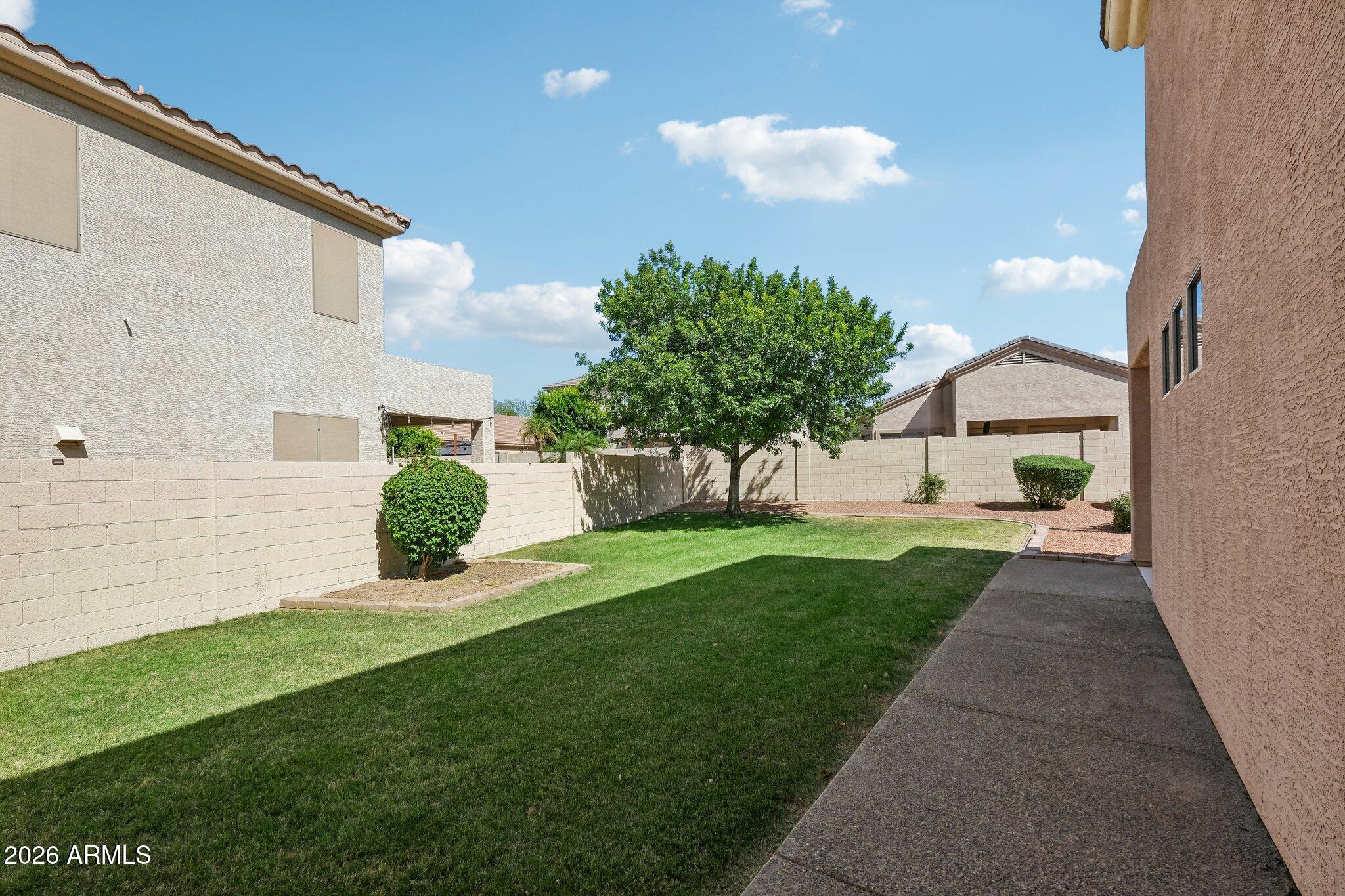 13609 W Alvarado Drive