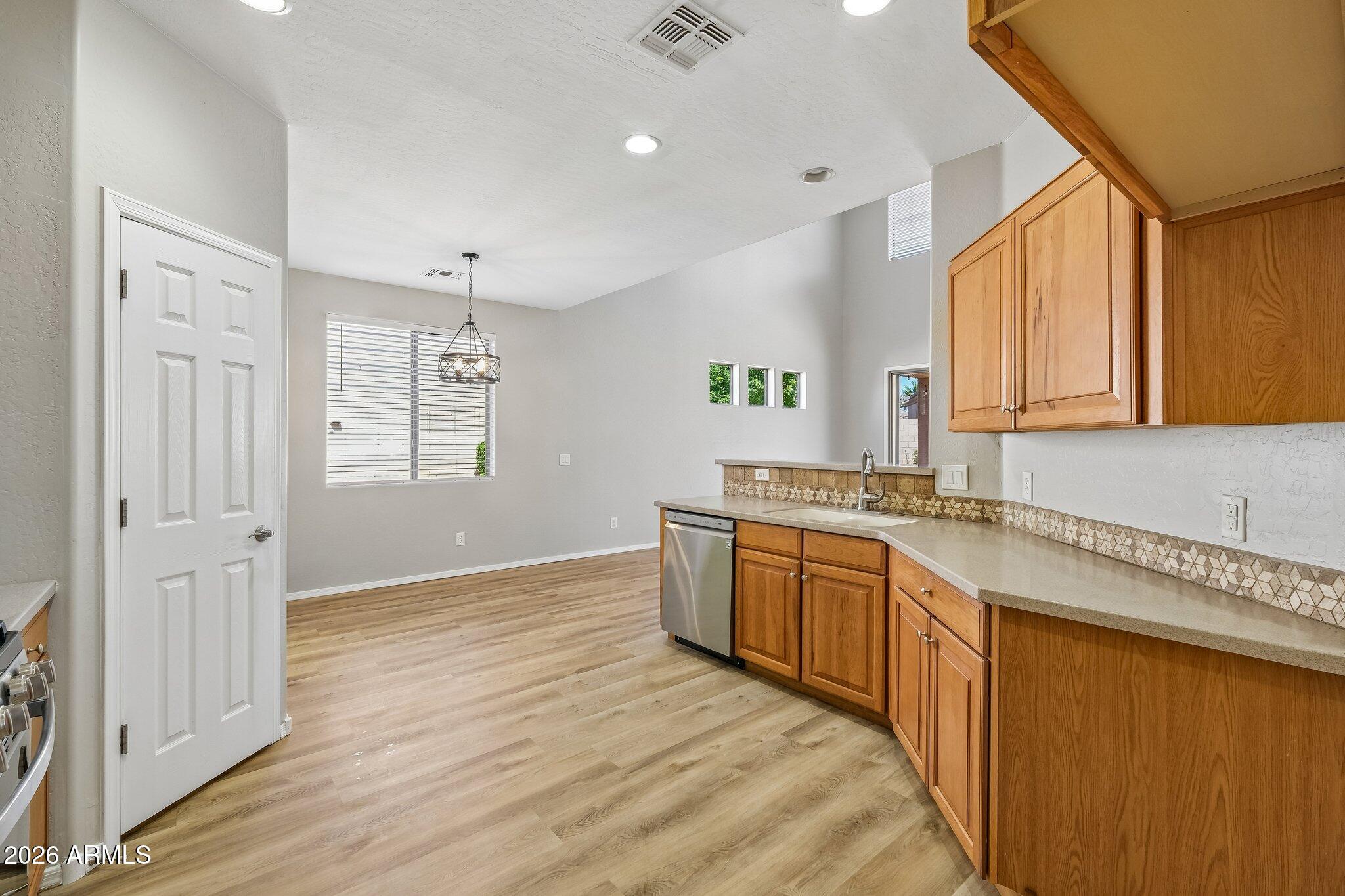 13609 W Alvarado Drive