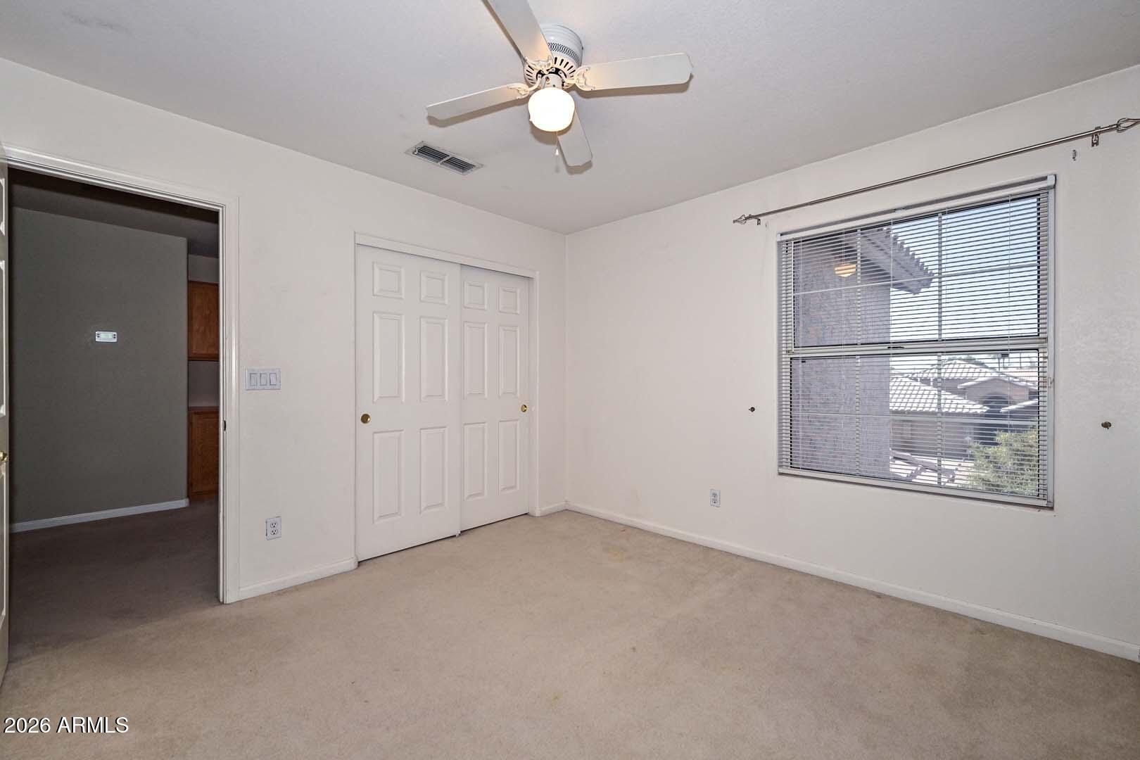 6624 W LOUISE Drive