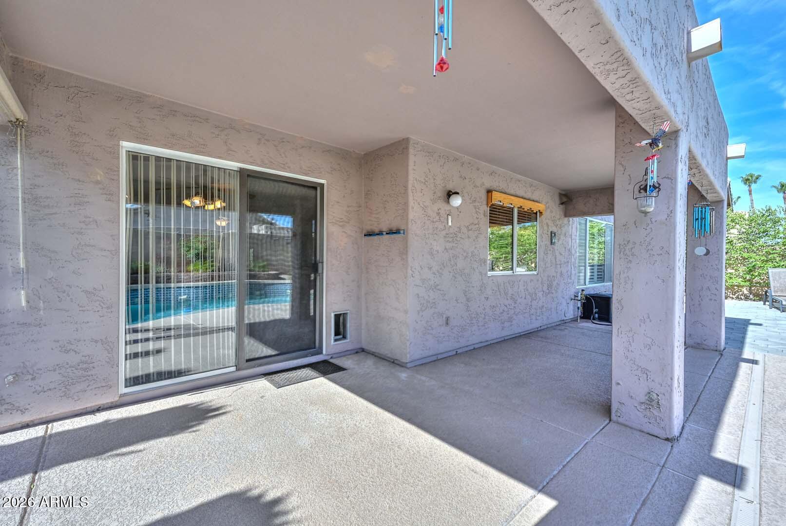 6624 W LOUISE Drive