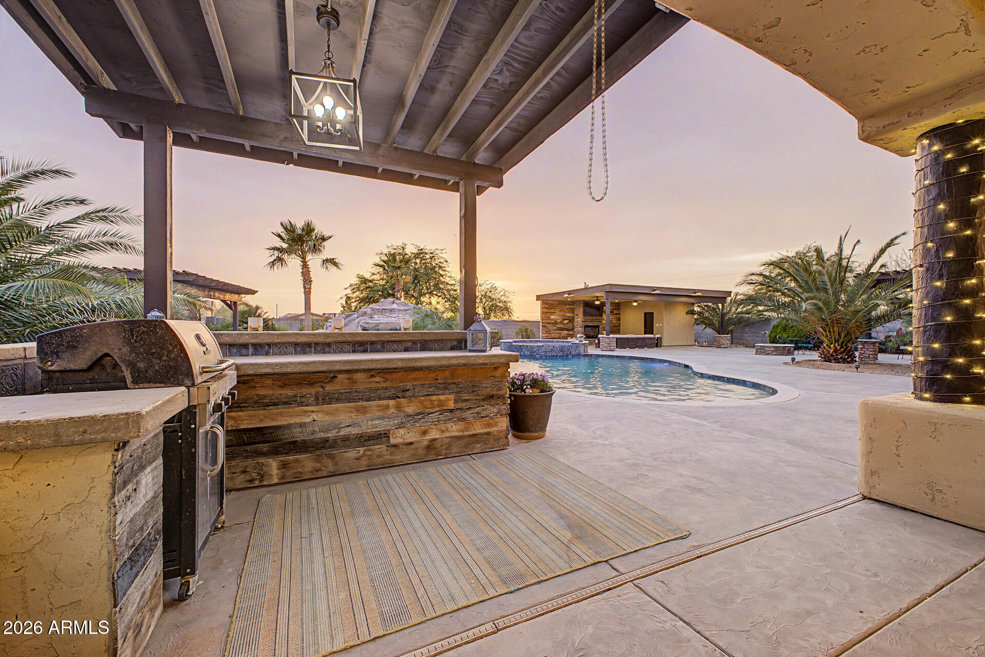1703 W Quartz Rock Road