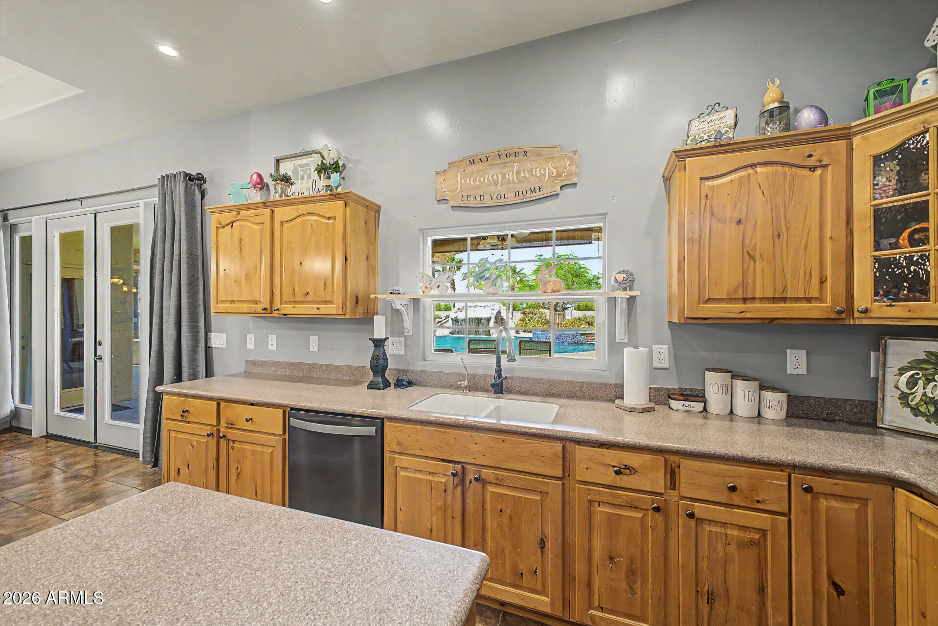 1703 W Quartz Rock Road