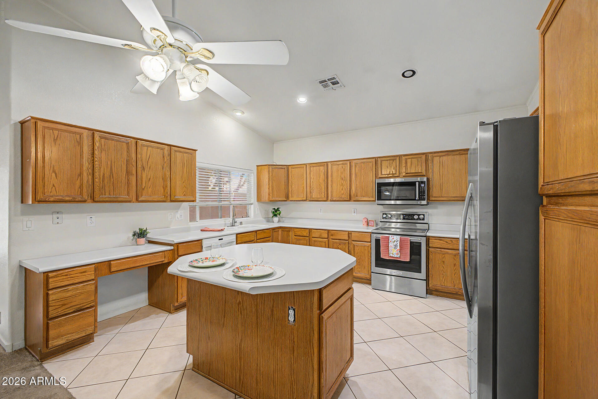 7672 W BETTY ELYSE Lane