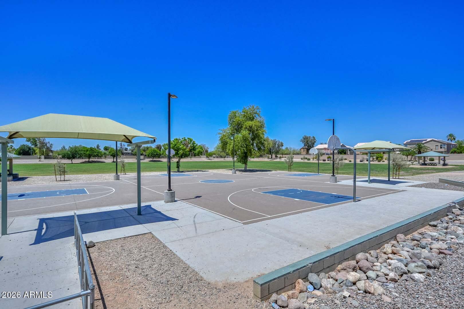 7637 W DREYFUS Drive