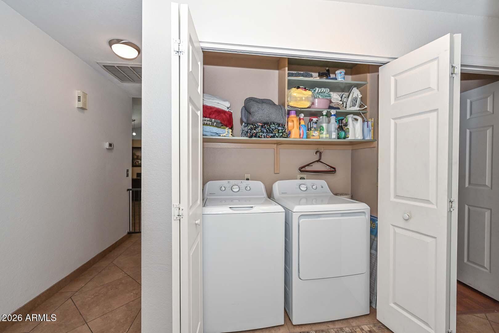 7637 W DREYFUS Drive