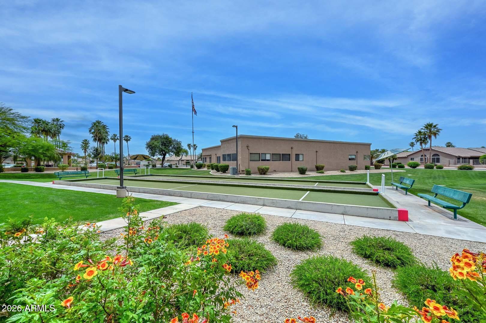 9834 W KERRY Lane