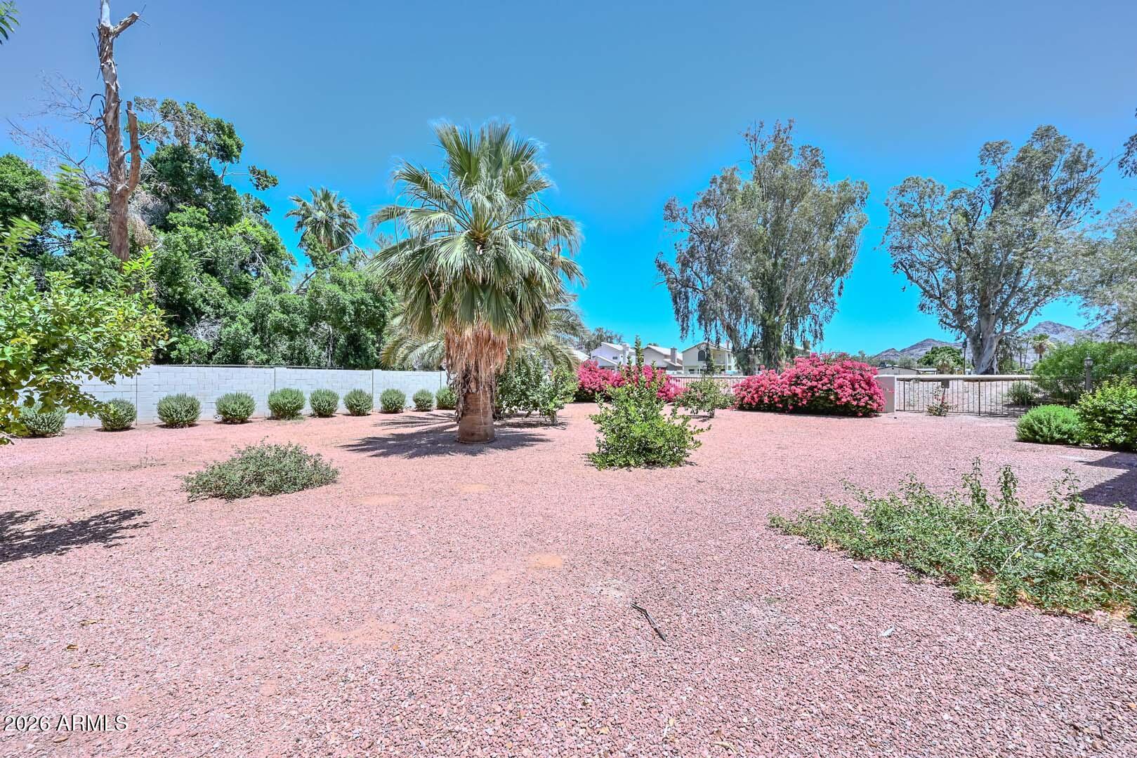 750 E Northern Avenue 1100