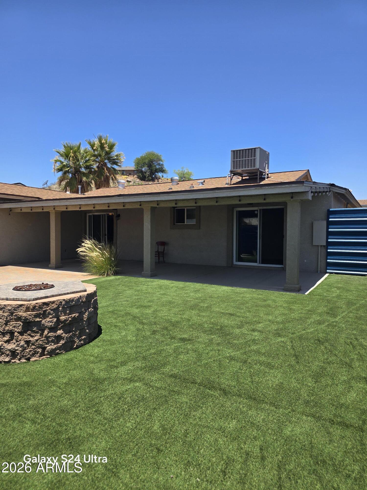 1133 E BUTLER Drive