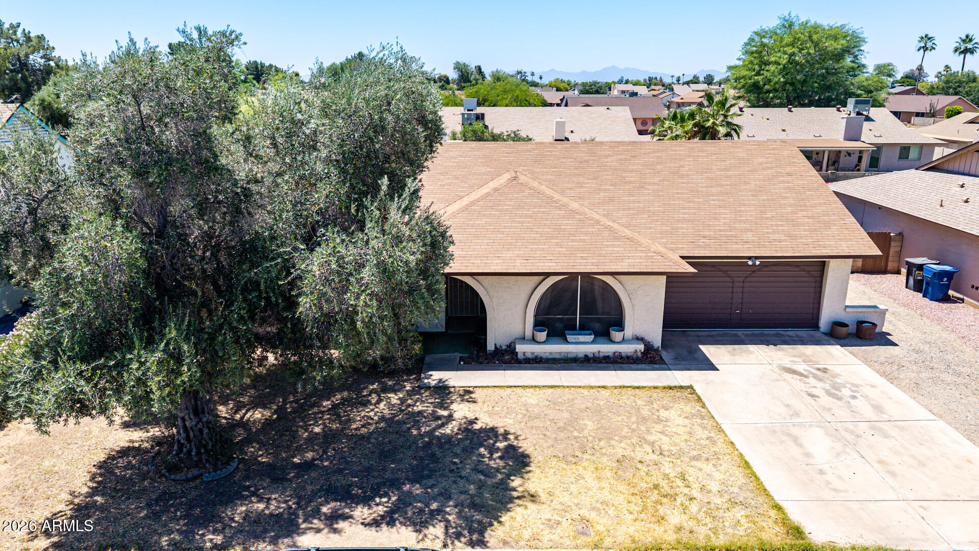6029 W Desert Hills Drive