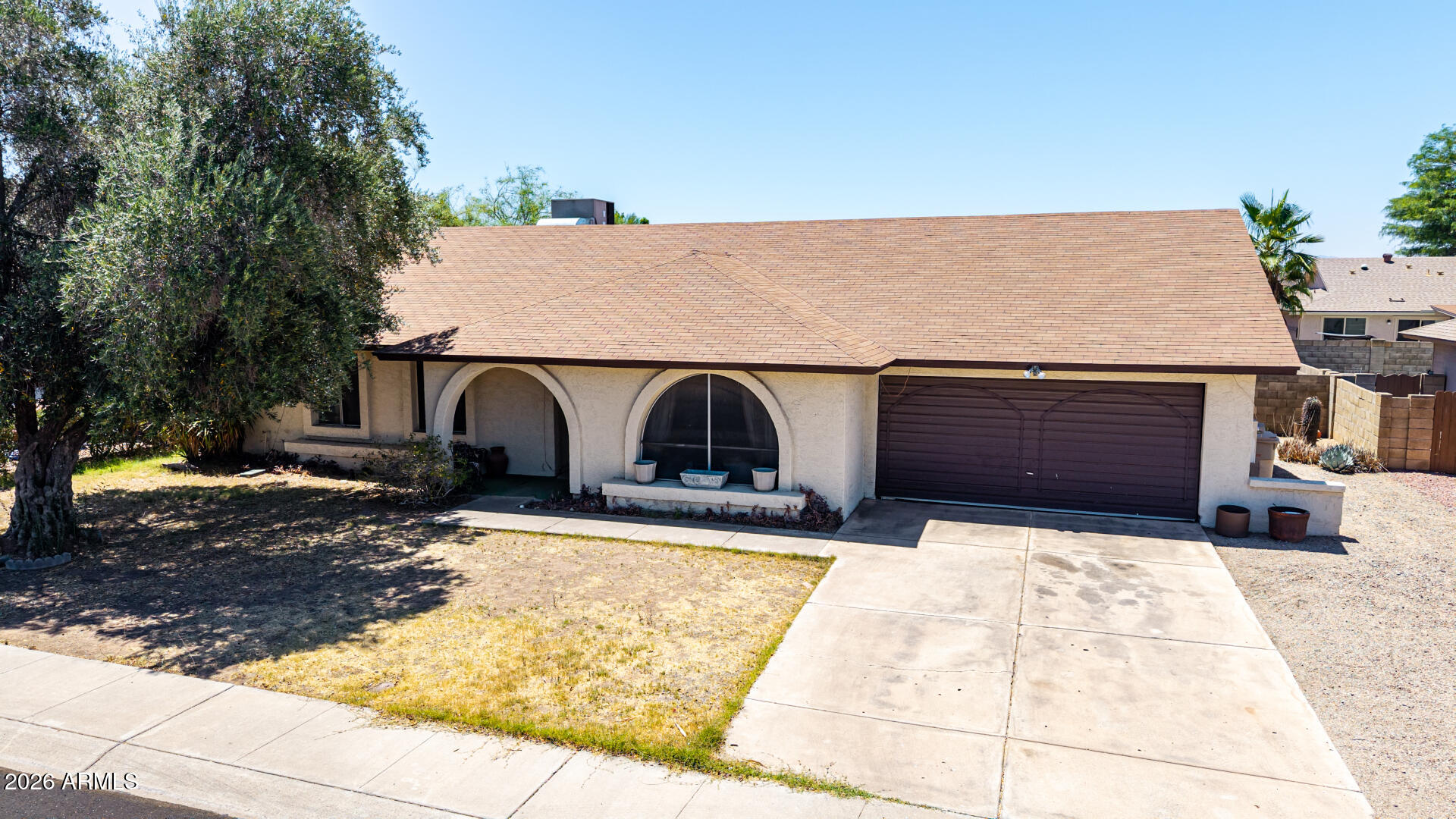 6029 W Desert Hills Drive