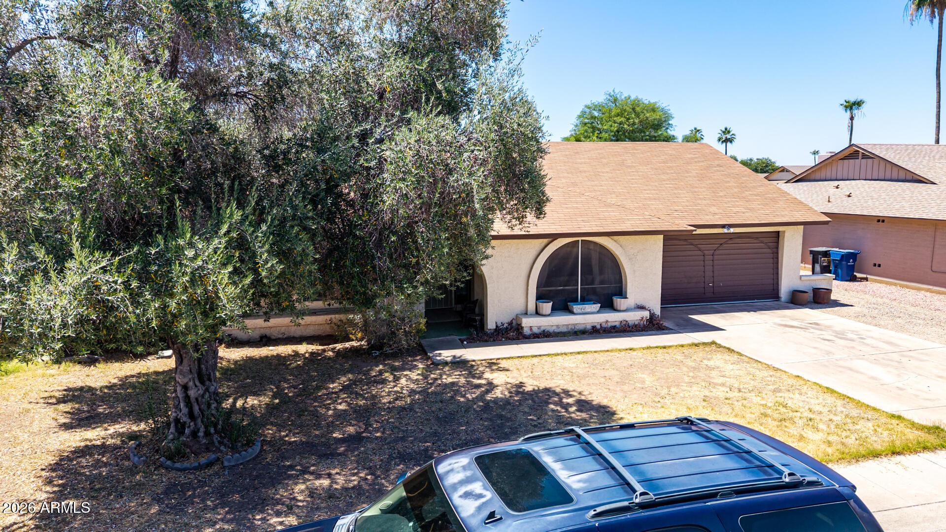 6029 W Desert Hills Drive