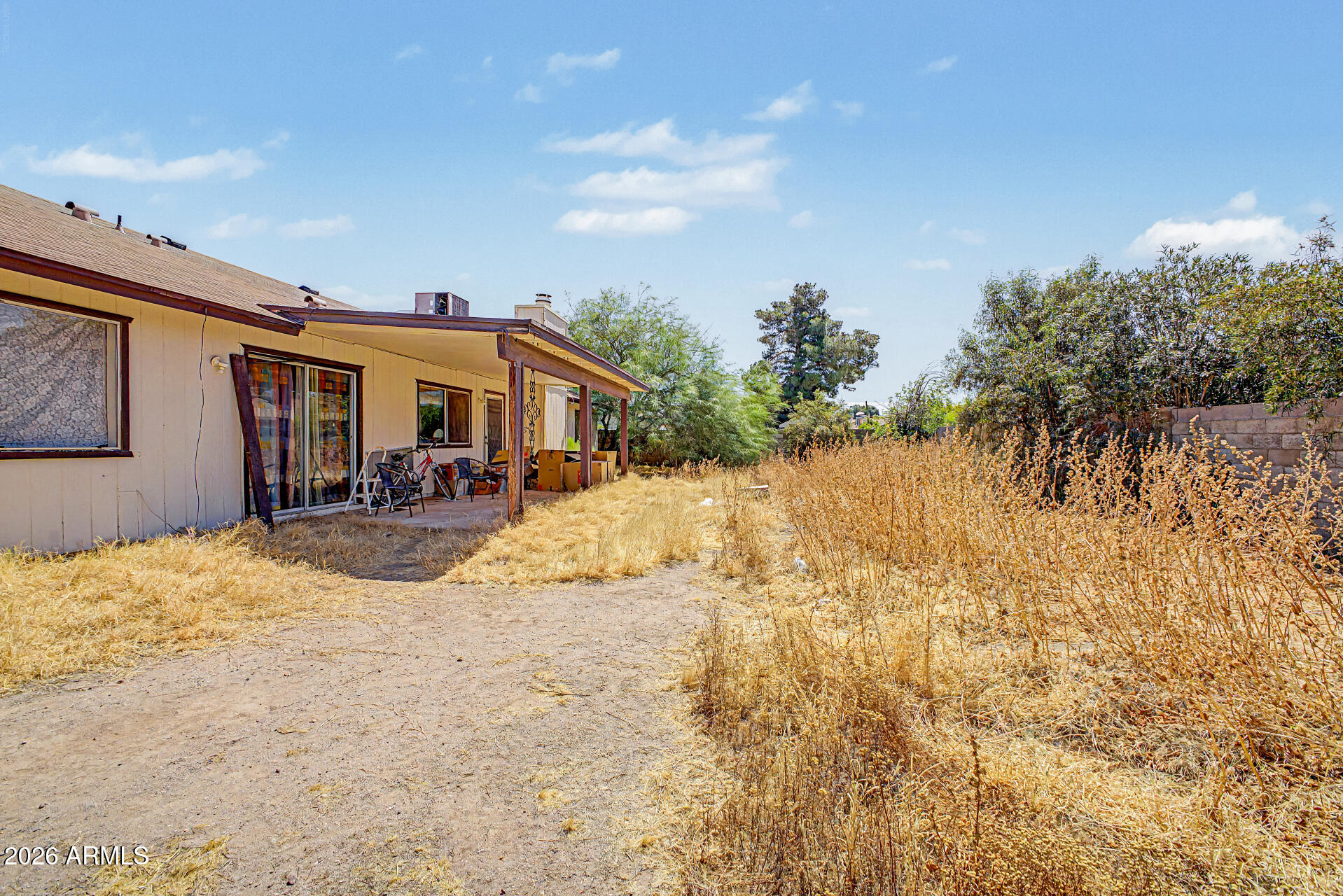 6029 W Desert Hills Drive