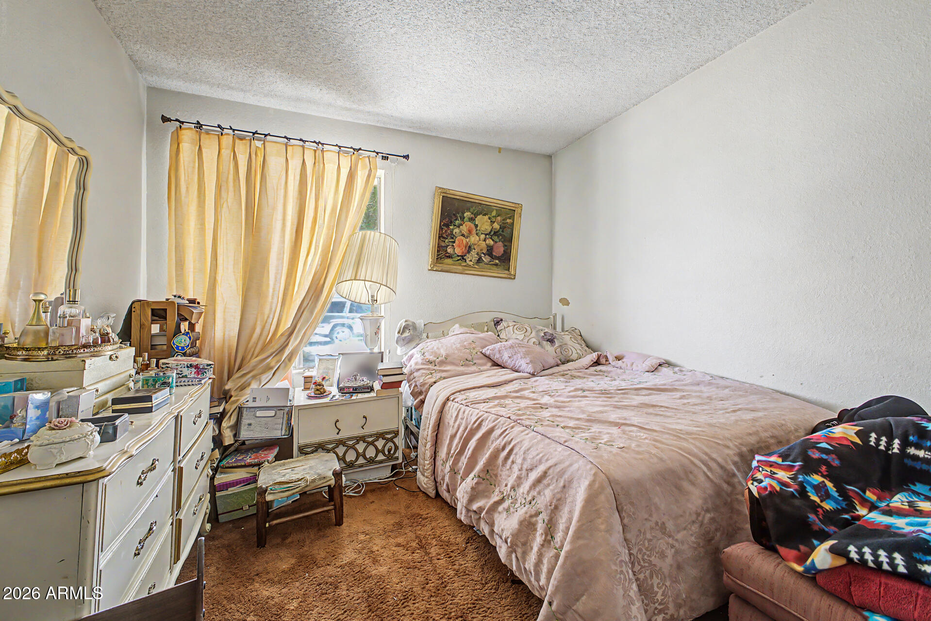 6029 W Desert Hills Drive