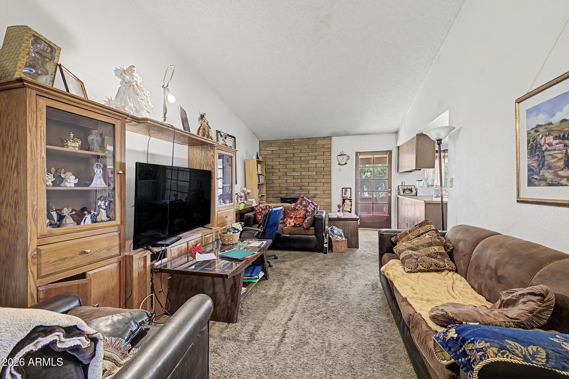 6029 W Desert Hills Drive
