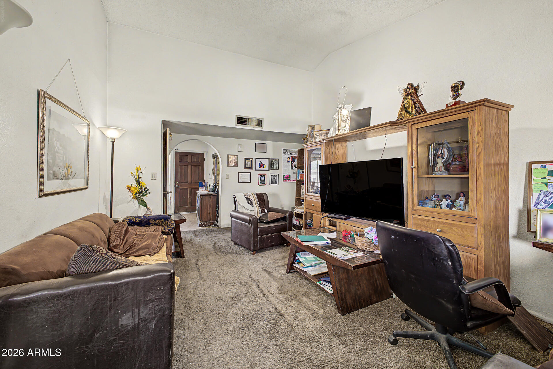 6029 W Desert Hills Drive