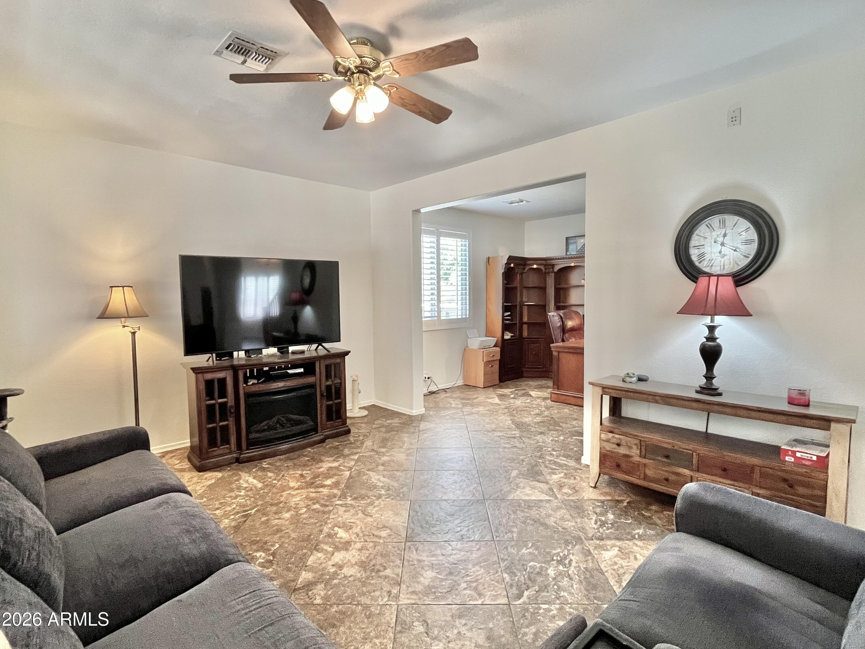 3419 W VIA MONTOYA Drive