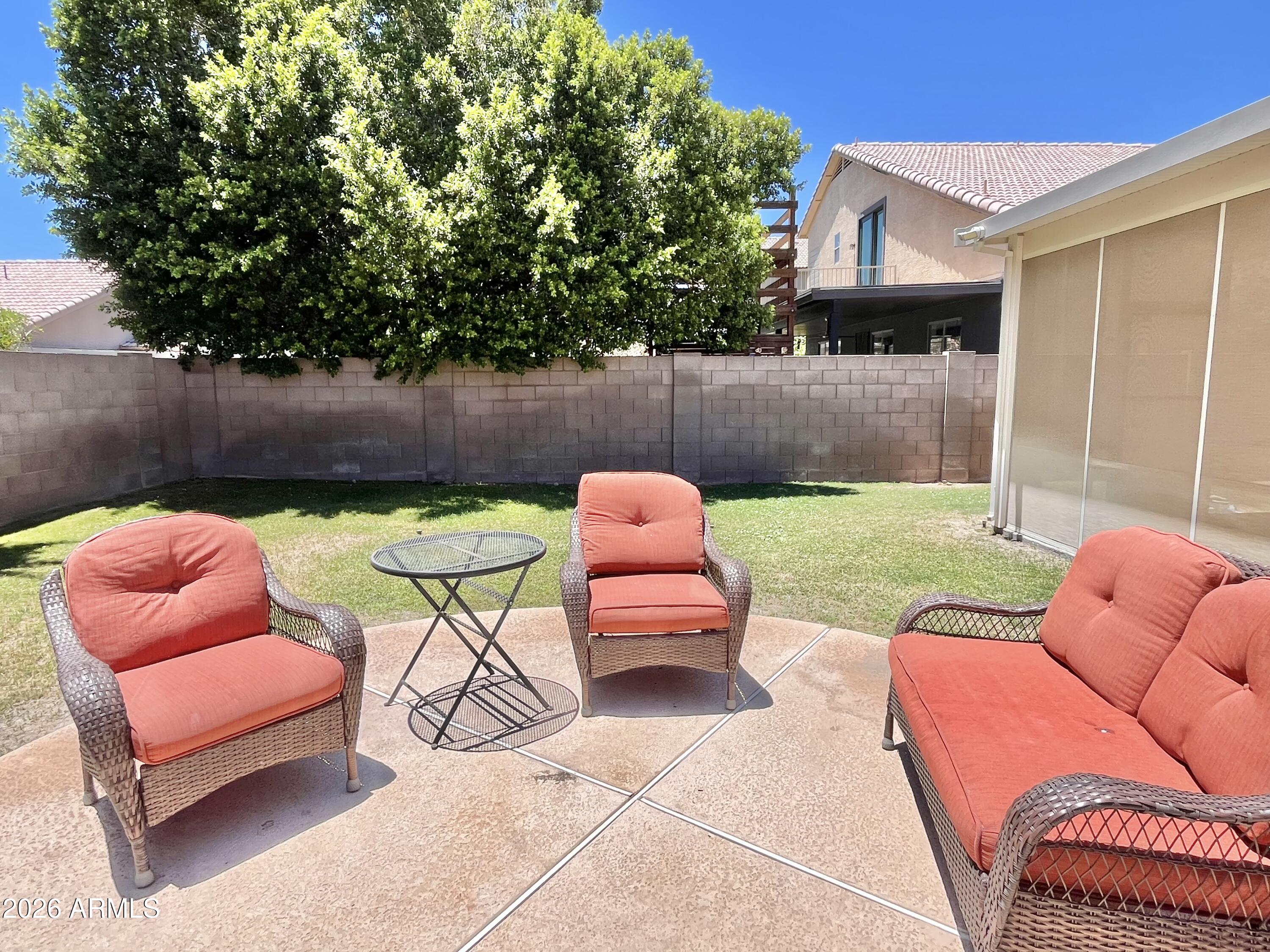 3419 W VIA MONTOYA Drive