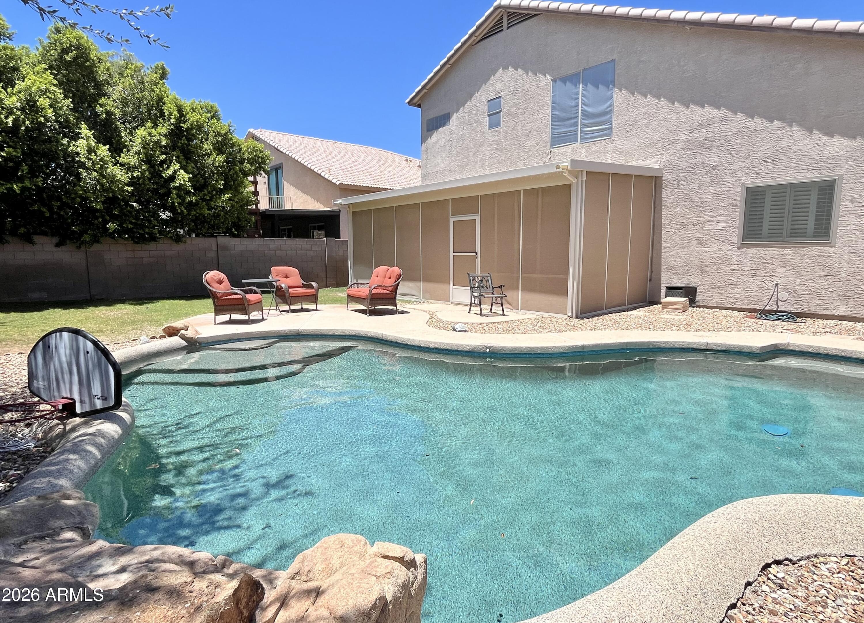 3419 W VIA MONTOYA Drive