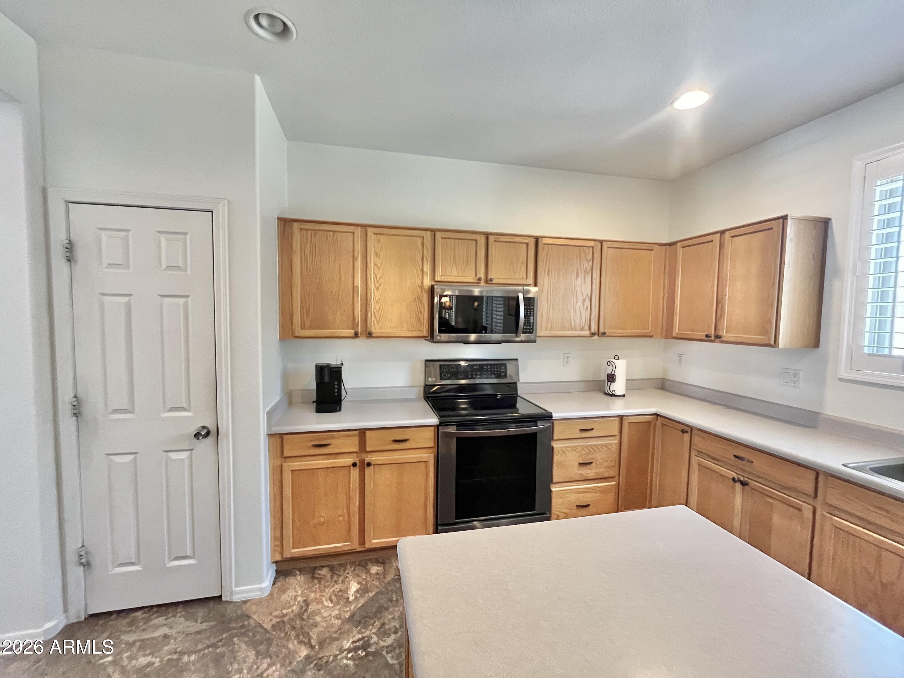 3419 W VIA MONTOYA Drive