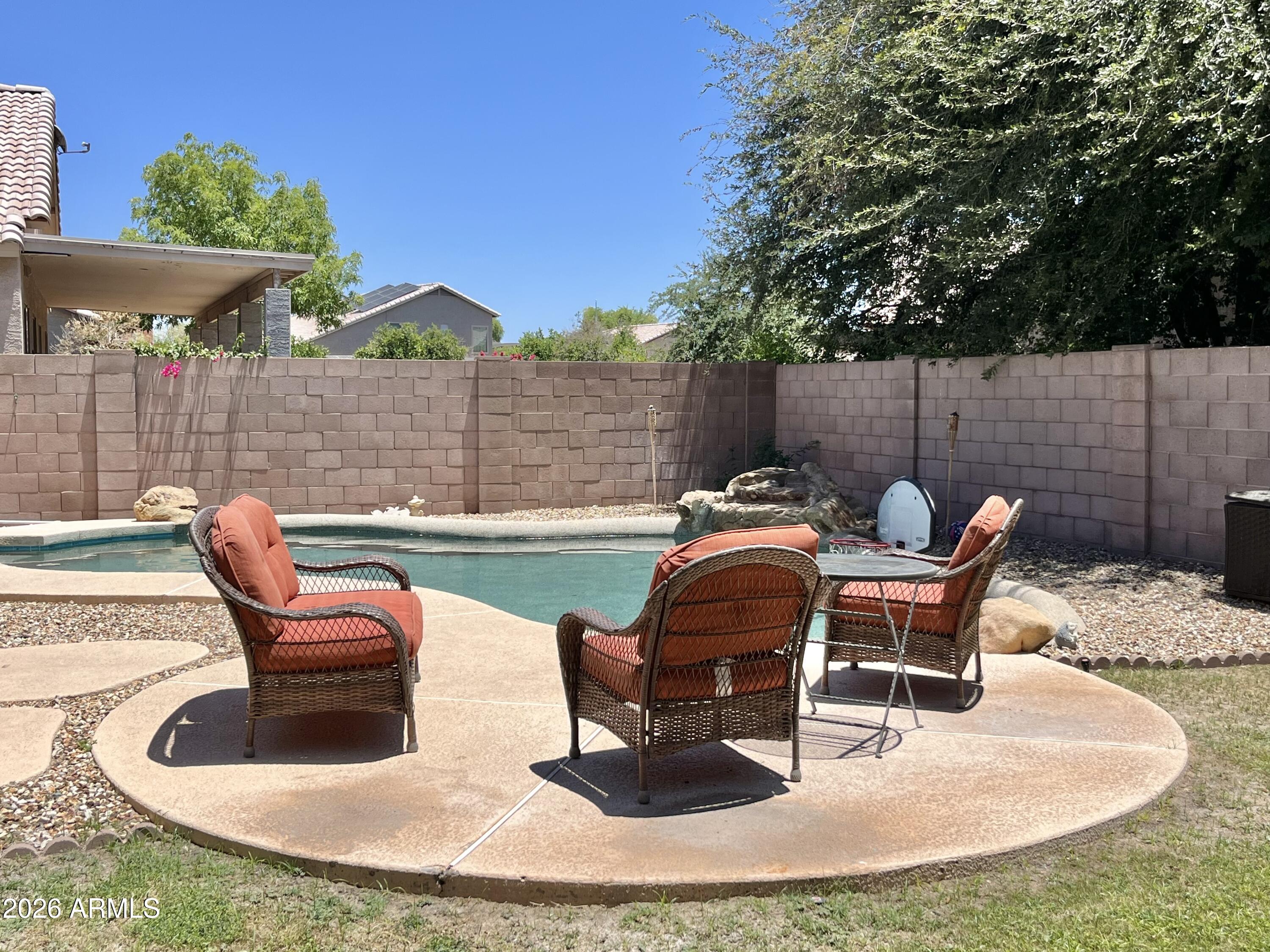 3419 W VIA MONTOYA Drive