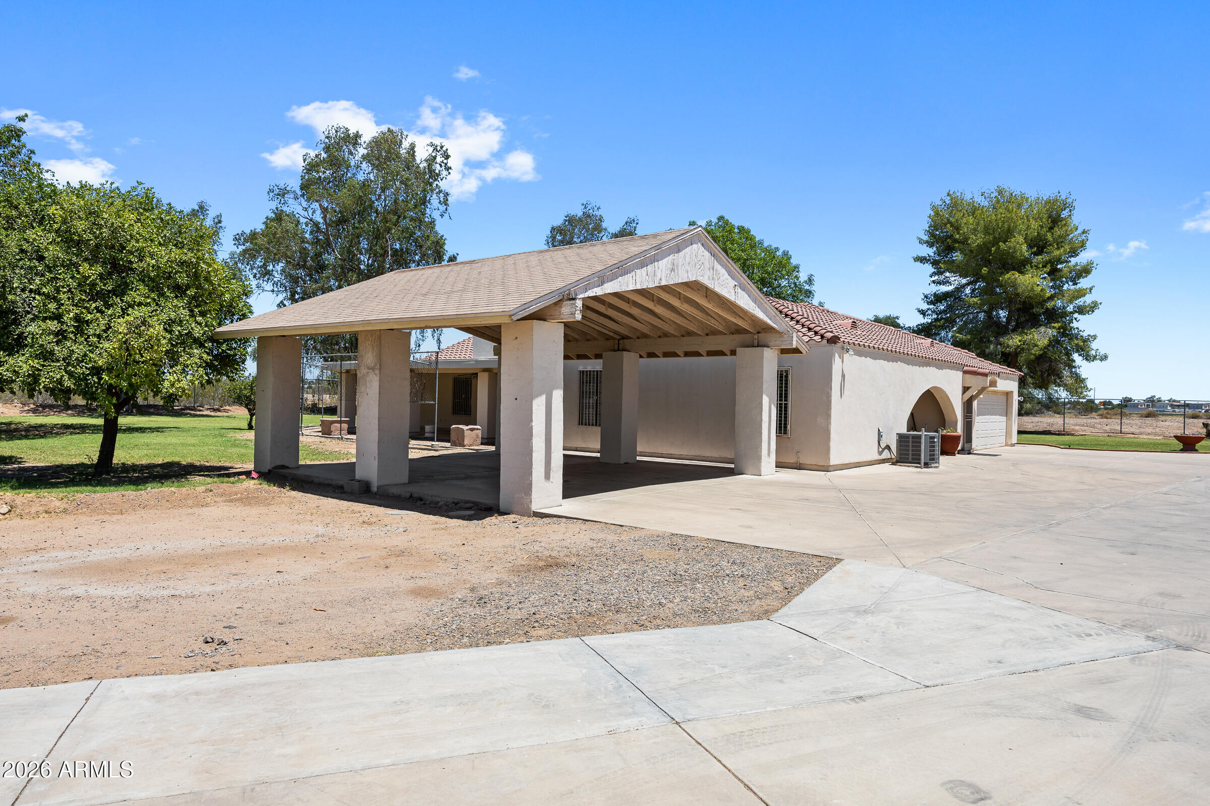 8504 N 99TH Avenue