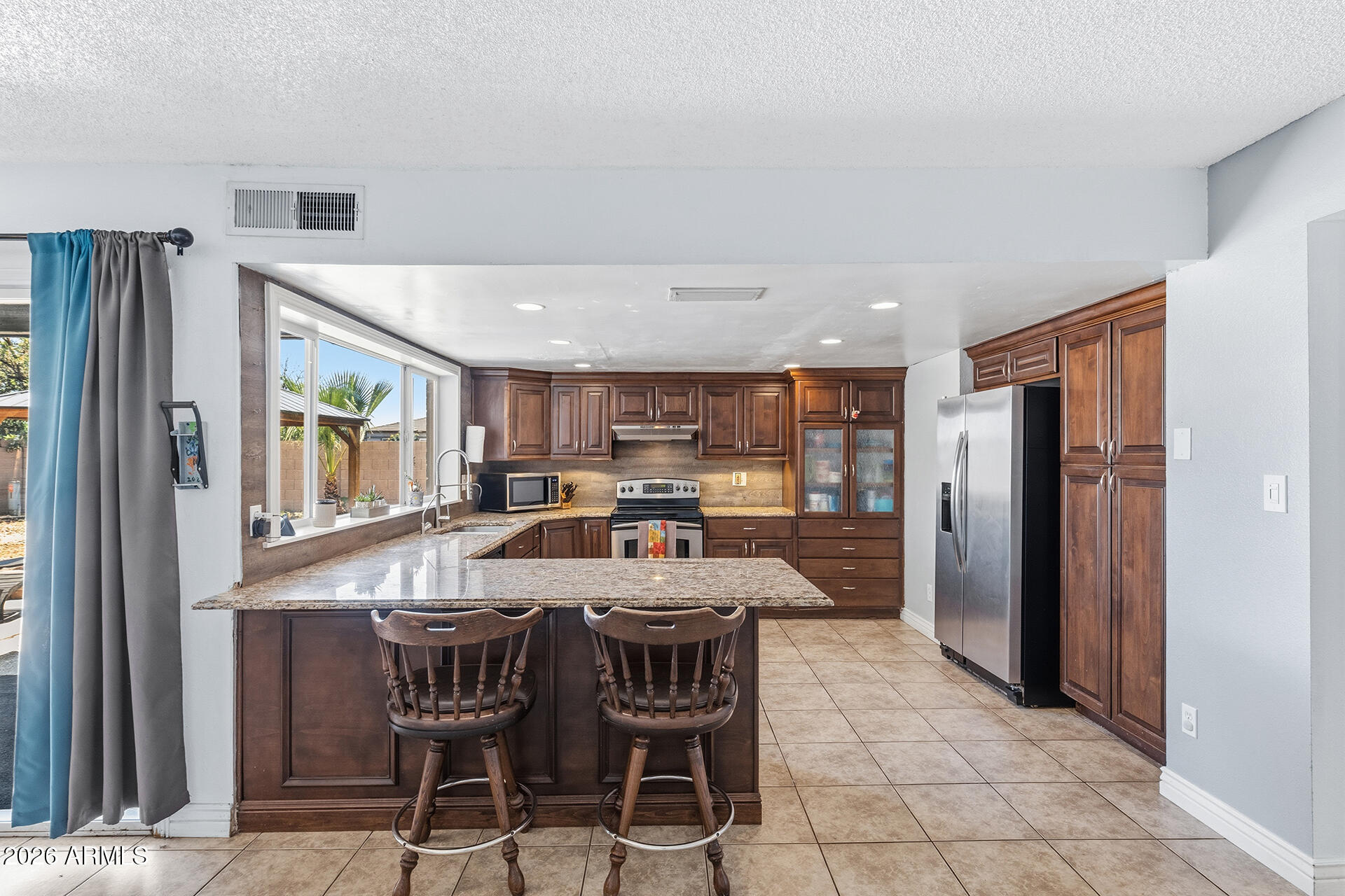 4923 W BECKER Lane