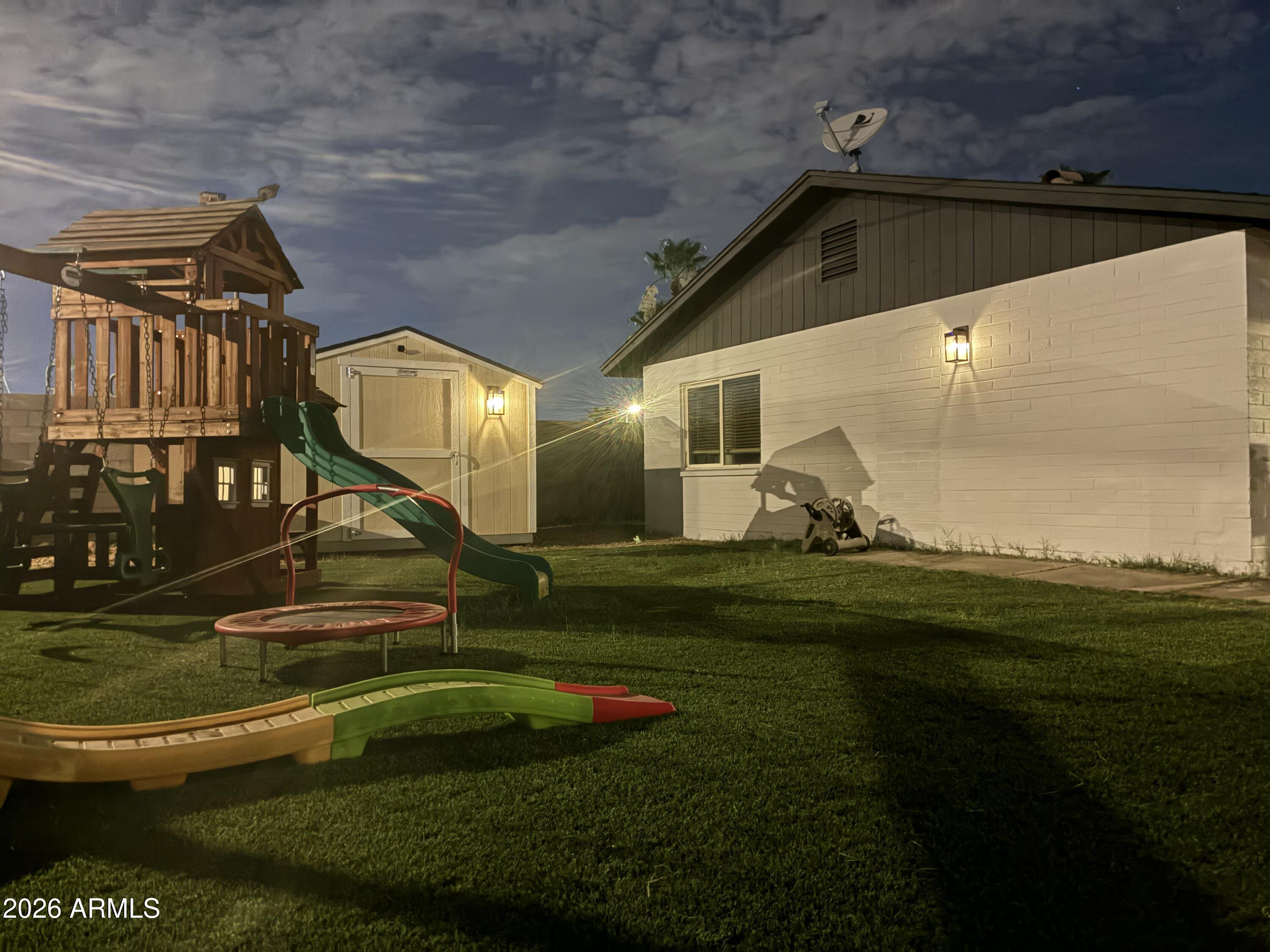 4923 W BECKER Lane
