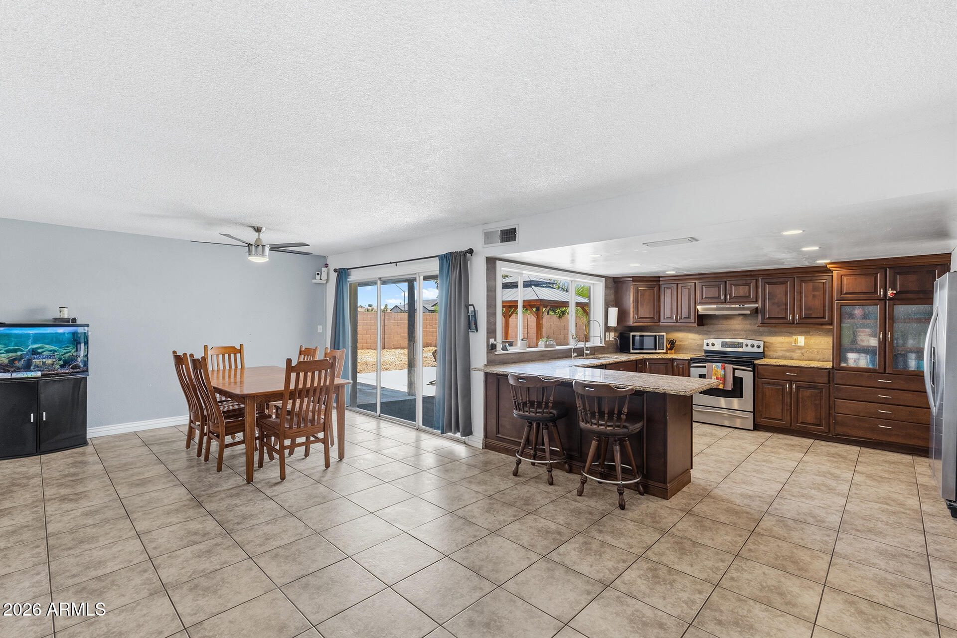 4923 W BECKER Lane