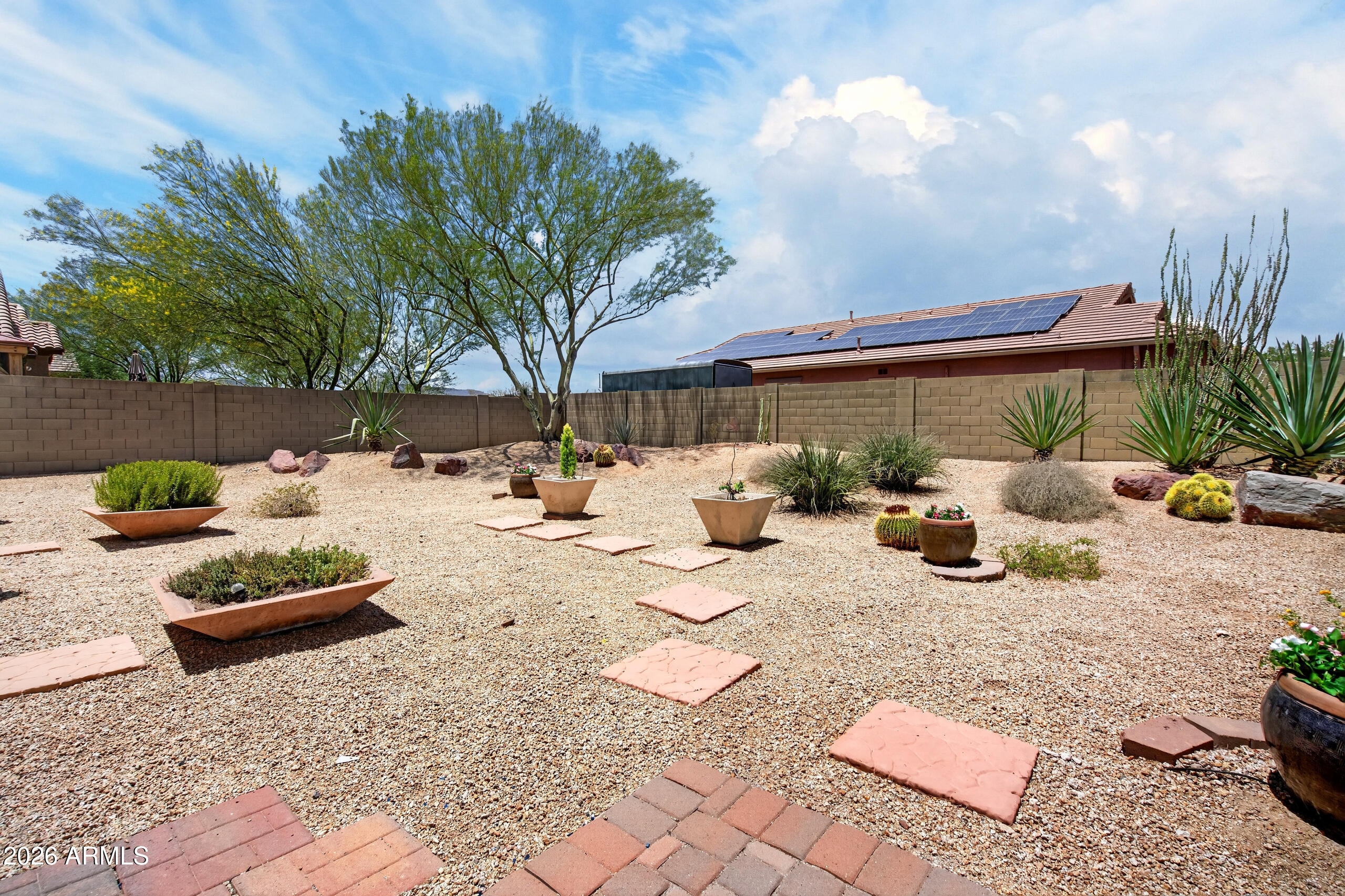 5004 W MAGELLAN Drive