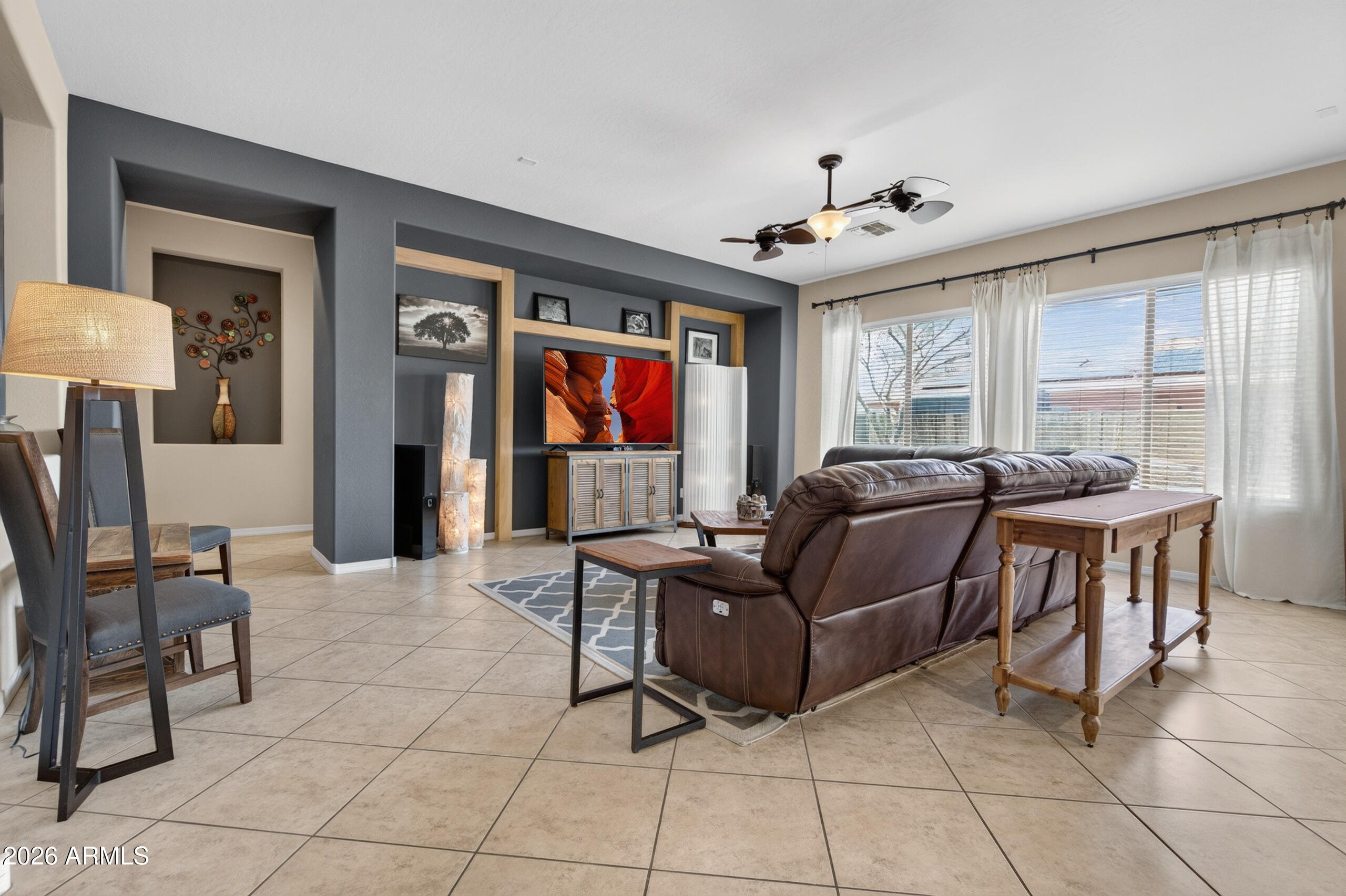 5004 W MAGELLAN Drive