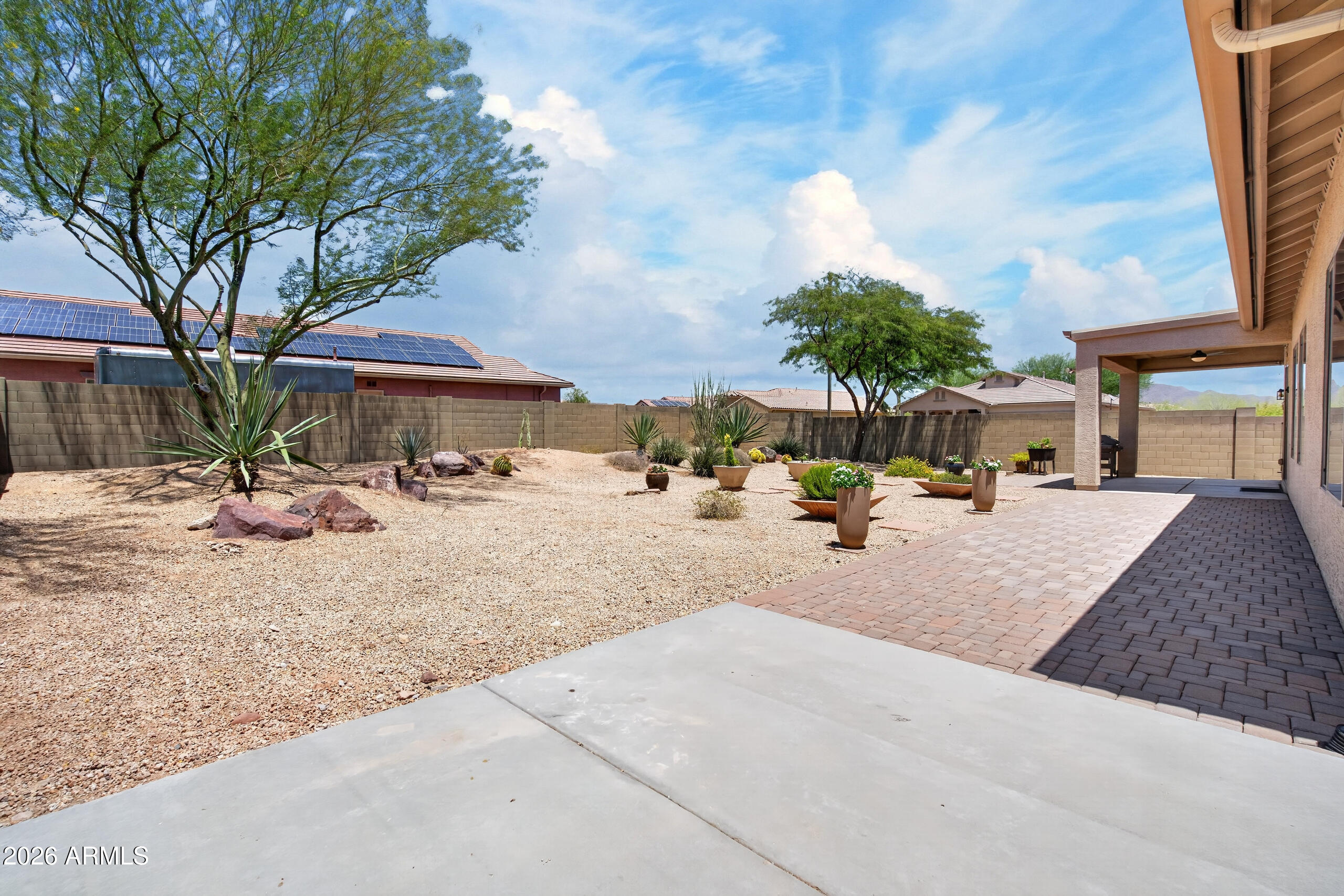 5004 W MAGELLAN Drive