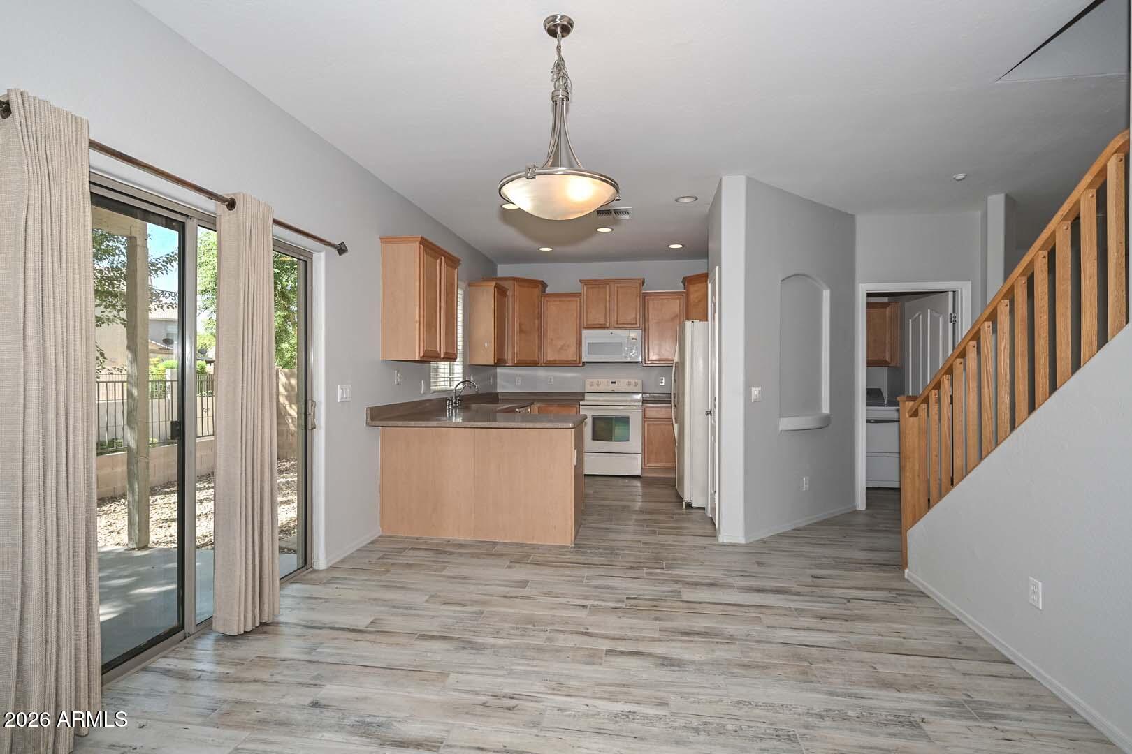 7385 W FARGO Drive