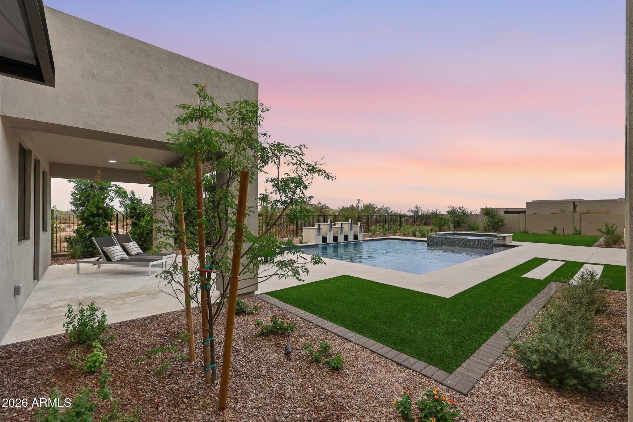7195 E RANCHO DEL ORO Drive