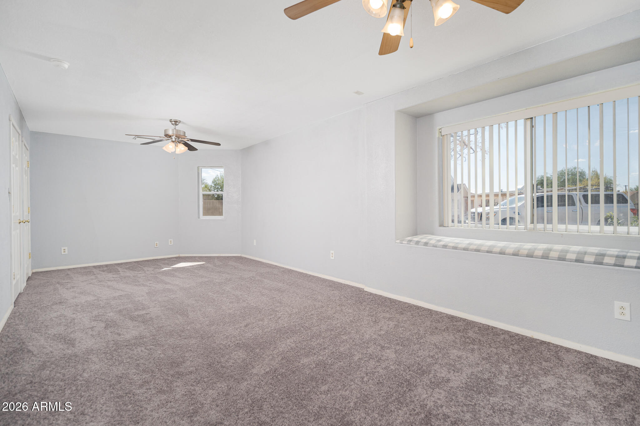 2919 W MANDALAY Lane