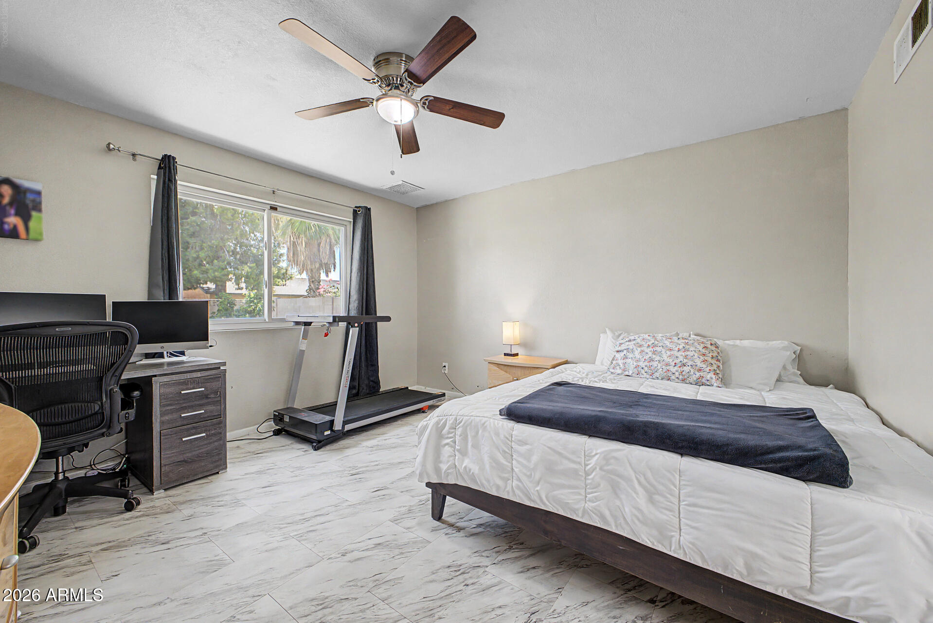 2233 W Sequoia Drive
