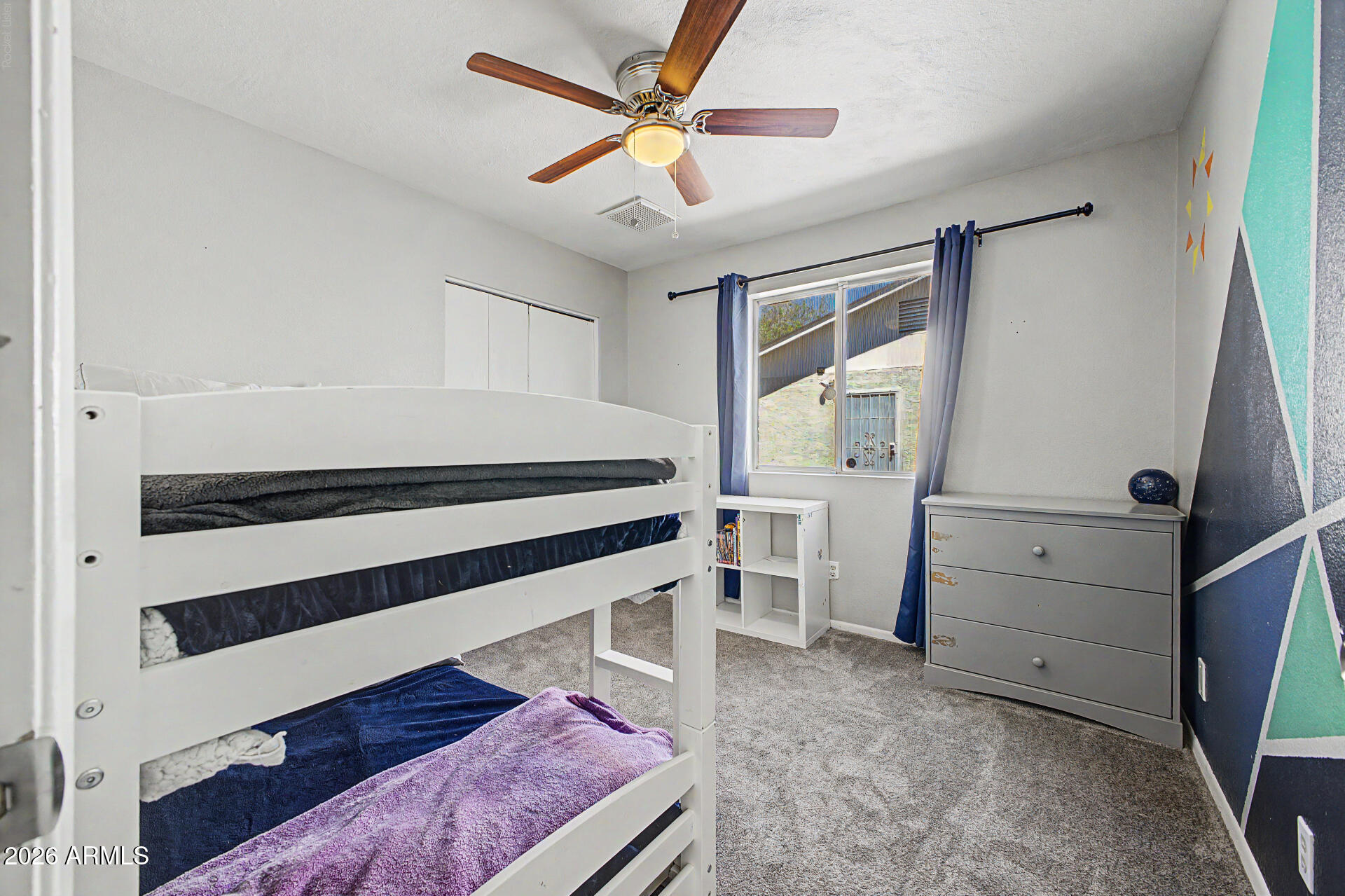 2233 W Sequoia Drive