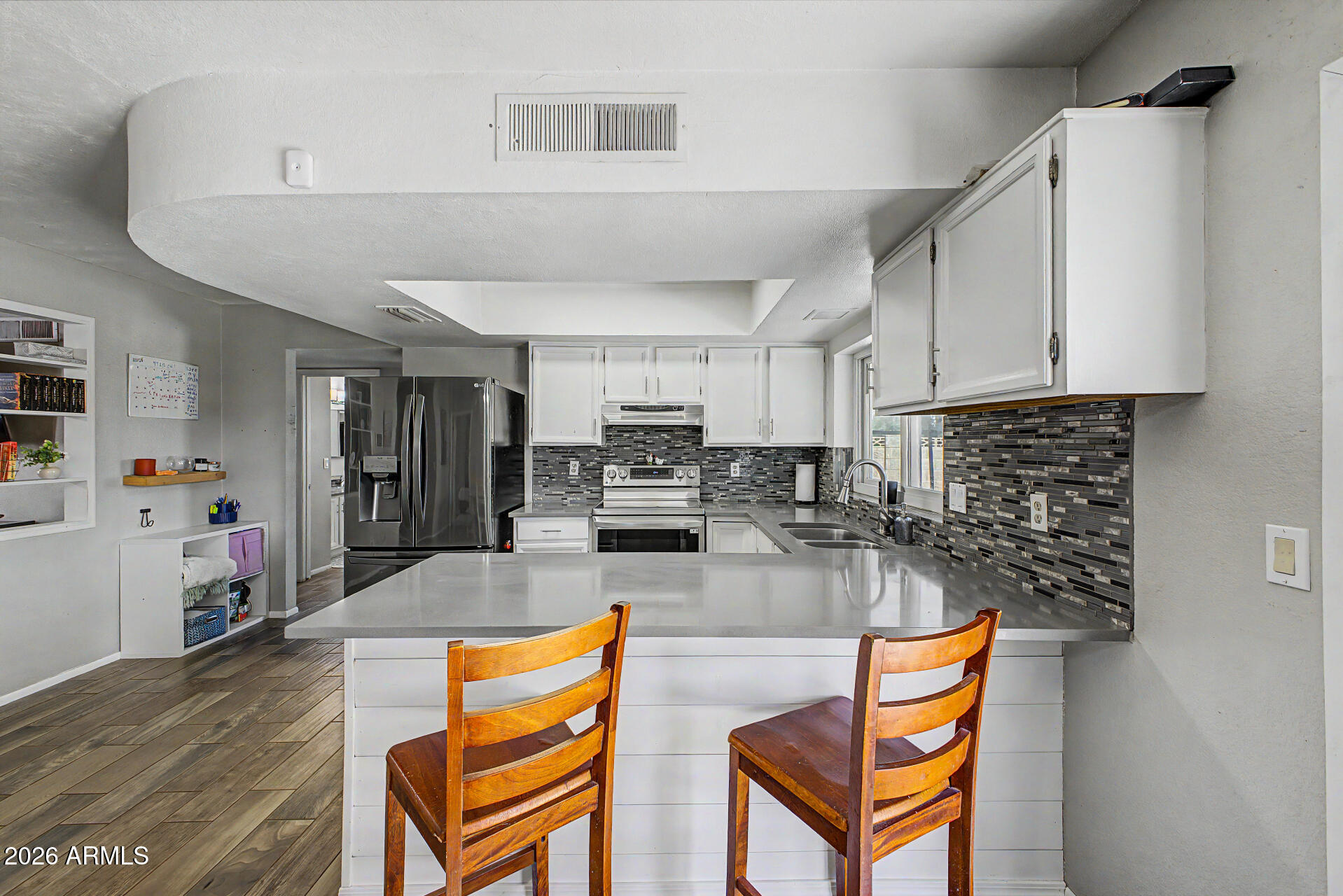 2233 W Sequoia Drive