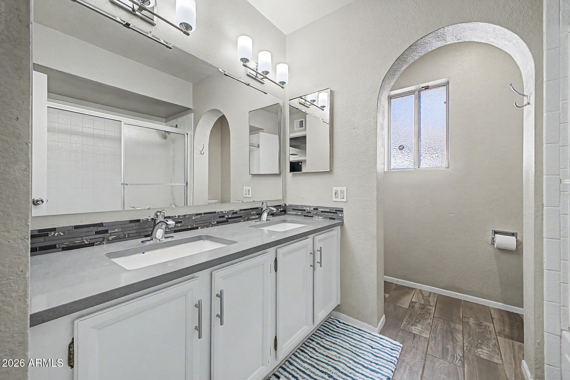 2233 W Sequoia Drive