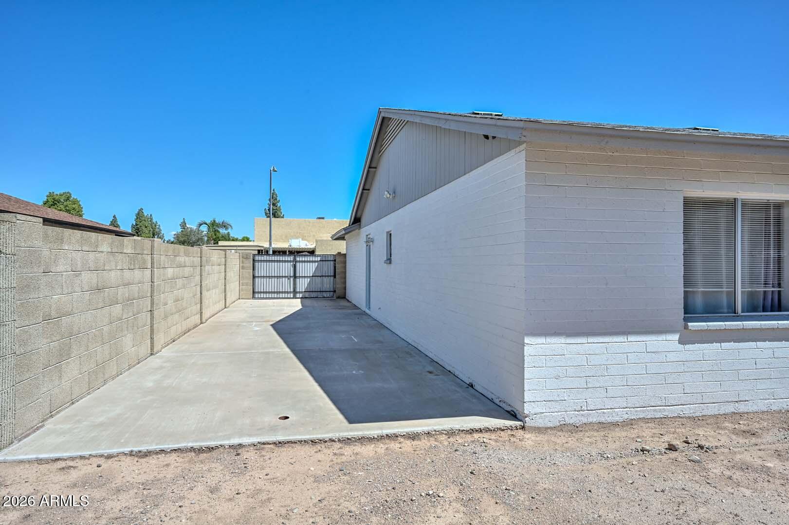 5825 W CROCUS Drive