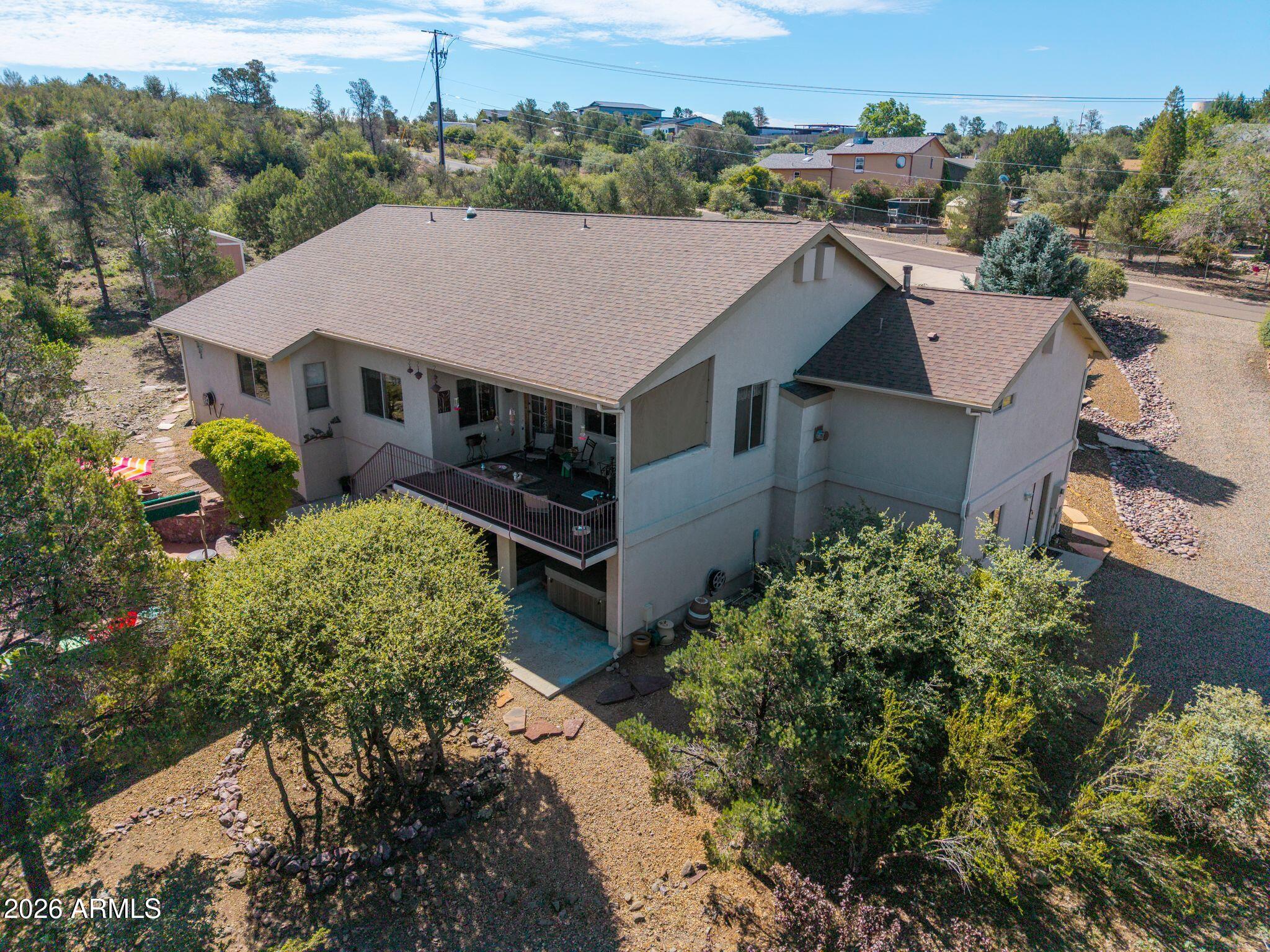 150 W TAMARACK Lane