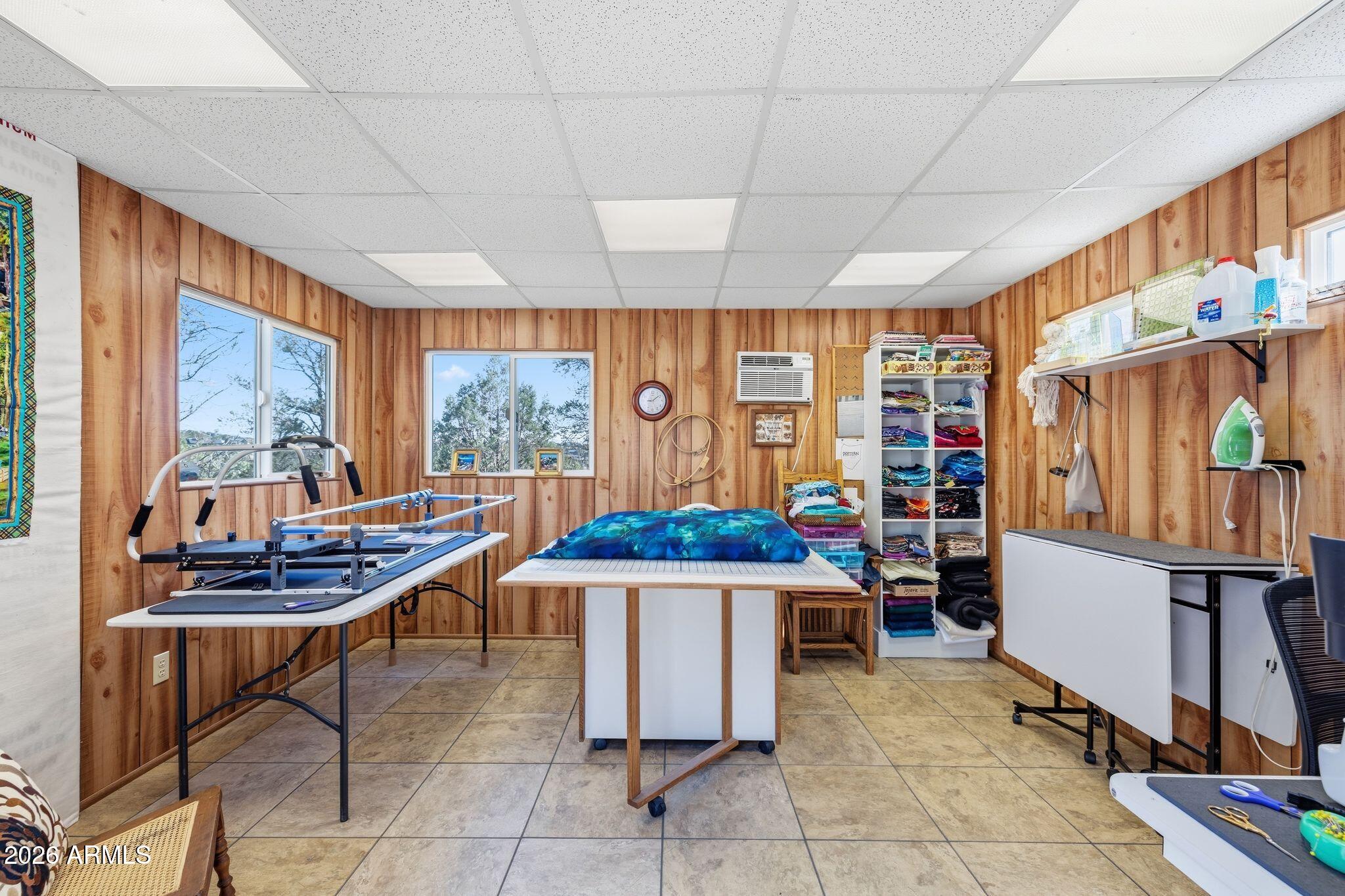 150 W TAMARACK Lane