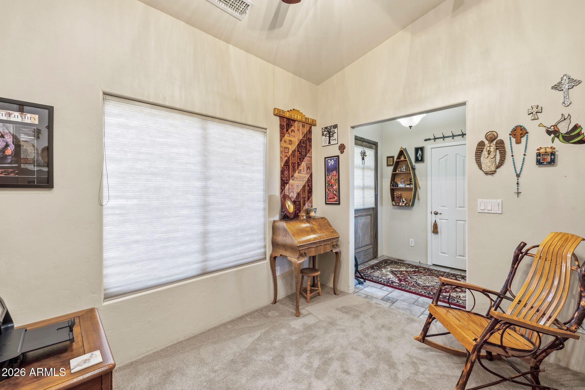 150 W TAMARACK Lane