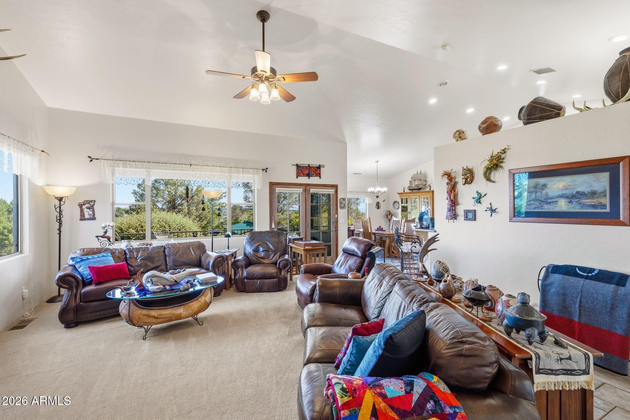 150 W TAMARACK Lane
