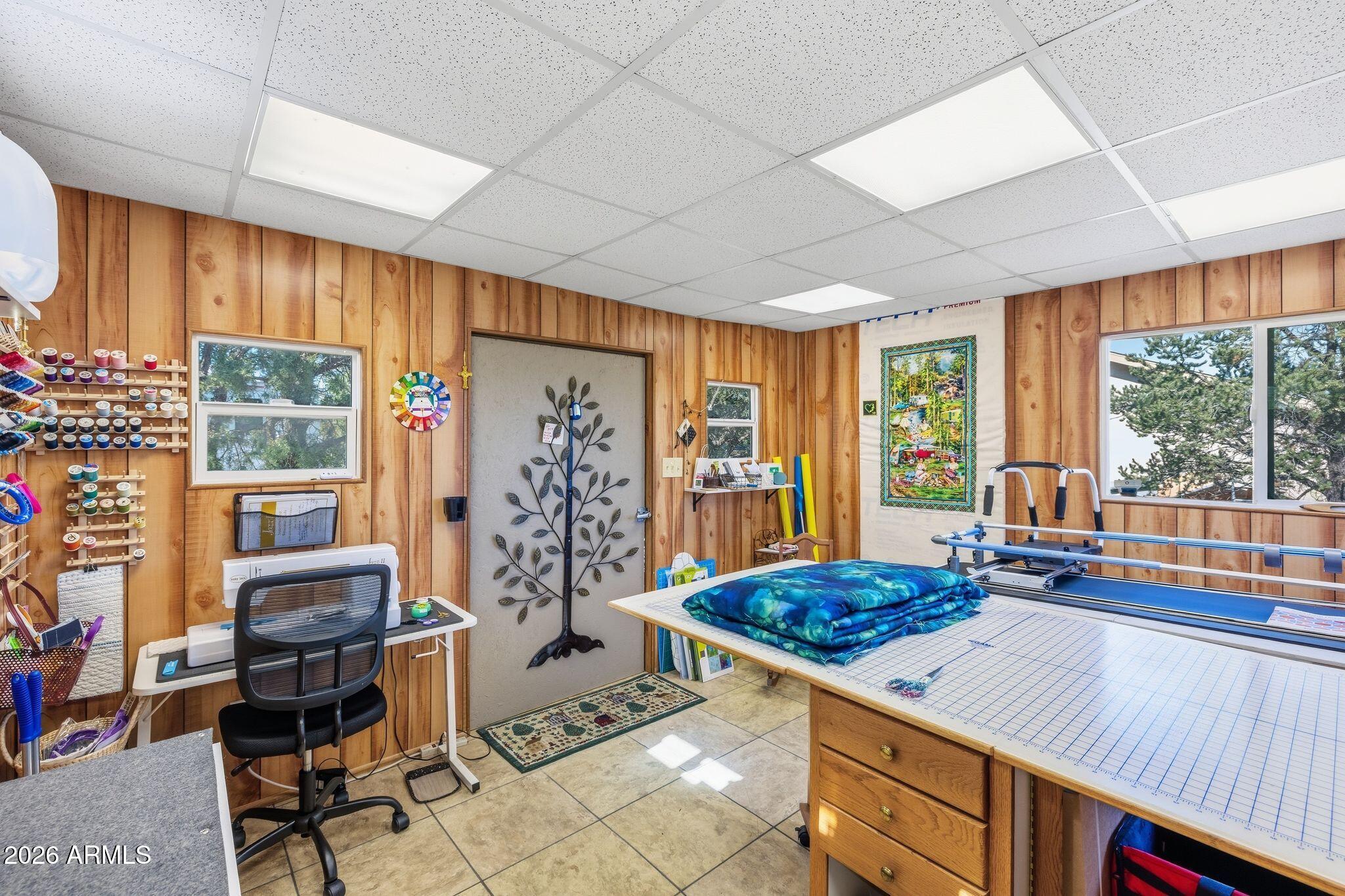 150 W TAMARACK Lane