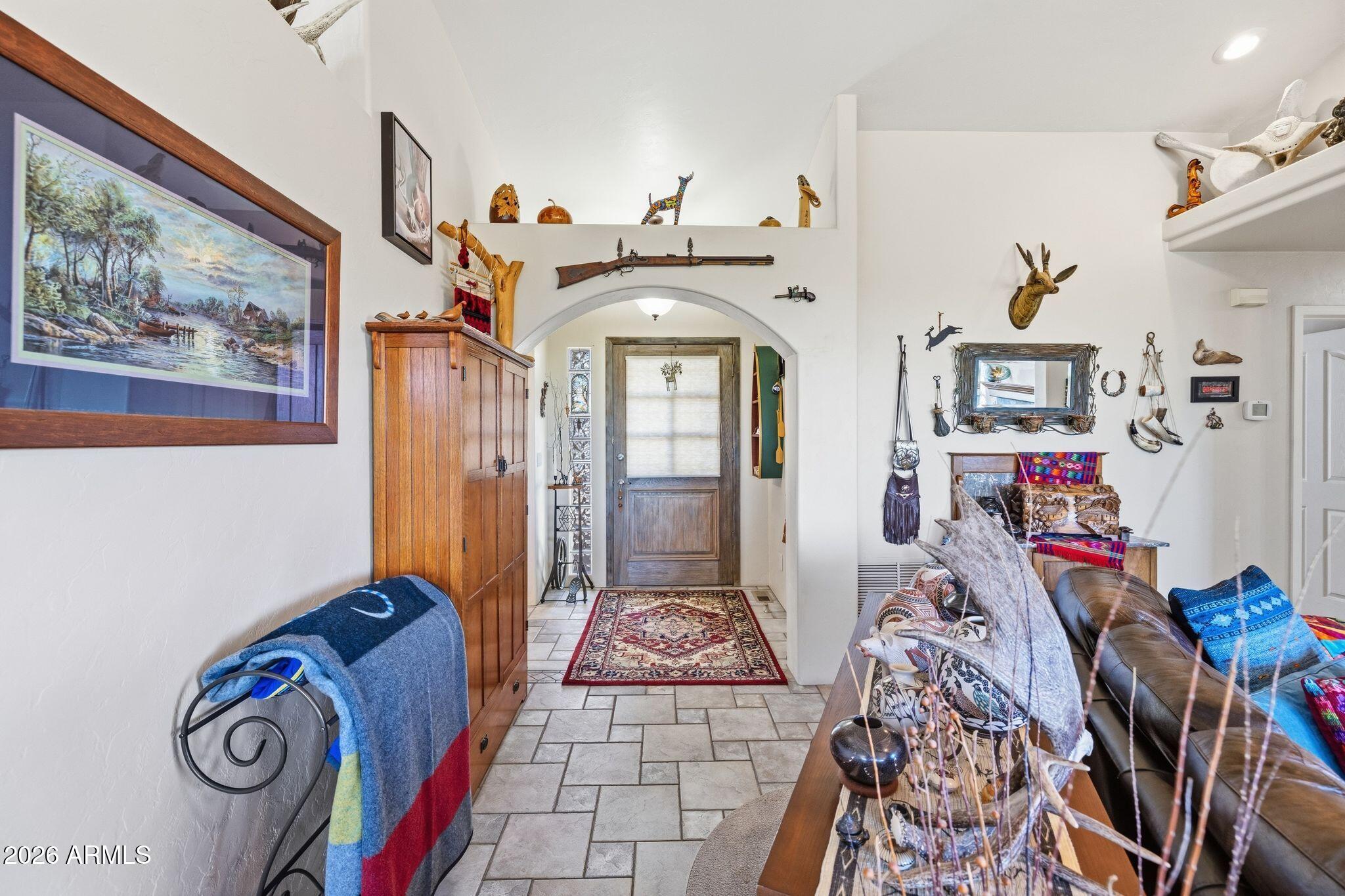 150 W TAMARACK Lane