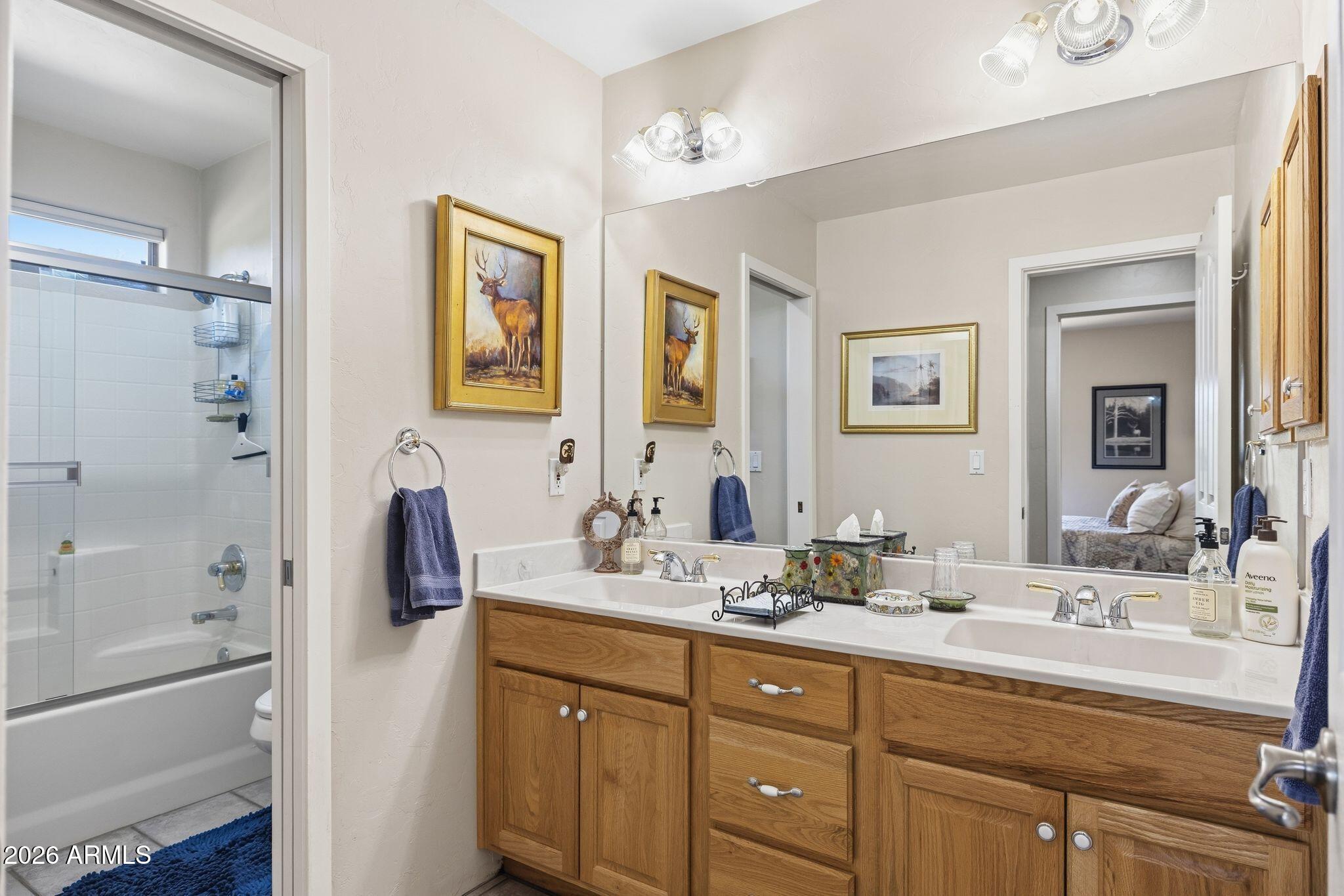 150 W TAMARACK Lane